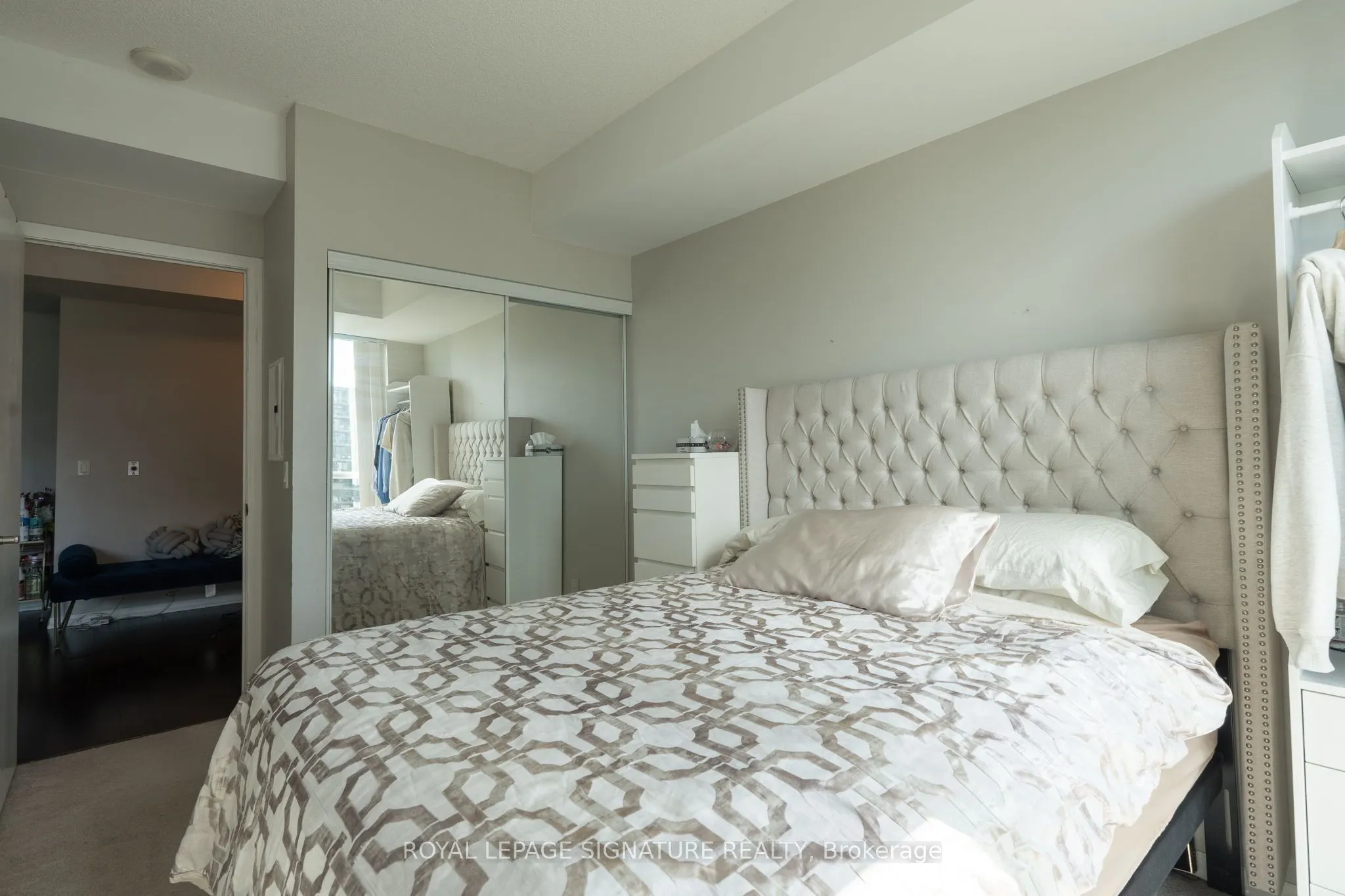 209 Fort York Boulevard, #884