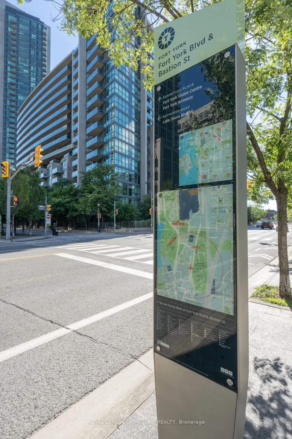 209 Fort York Boulevard, #884