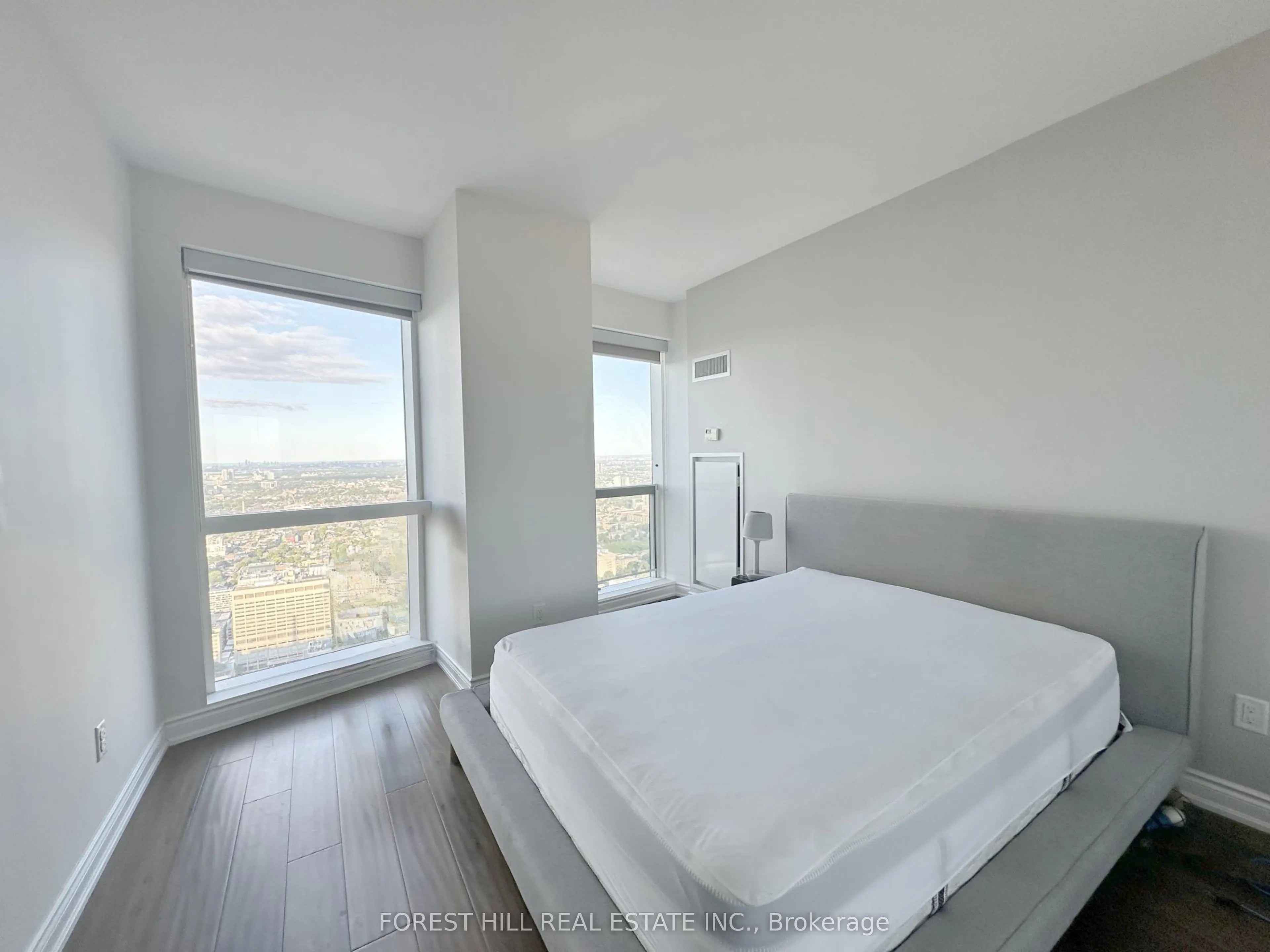 388 Yonge Street, #6410
