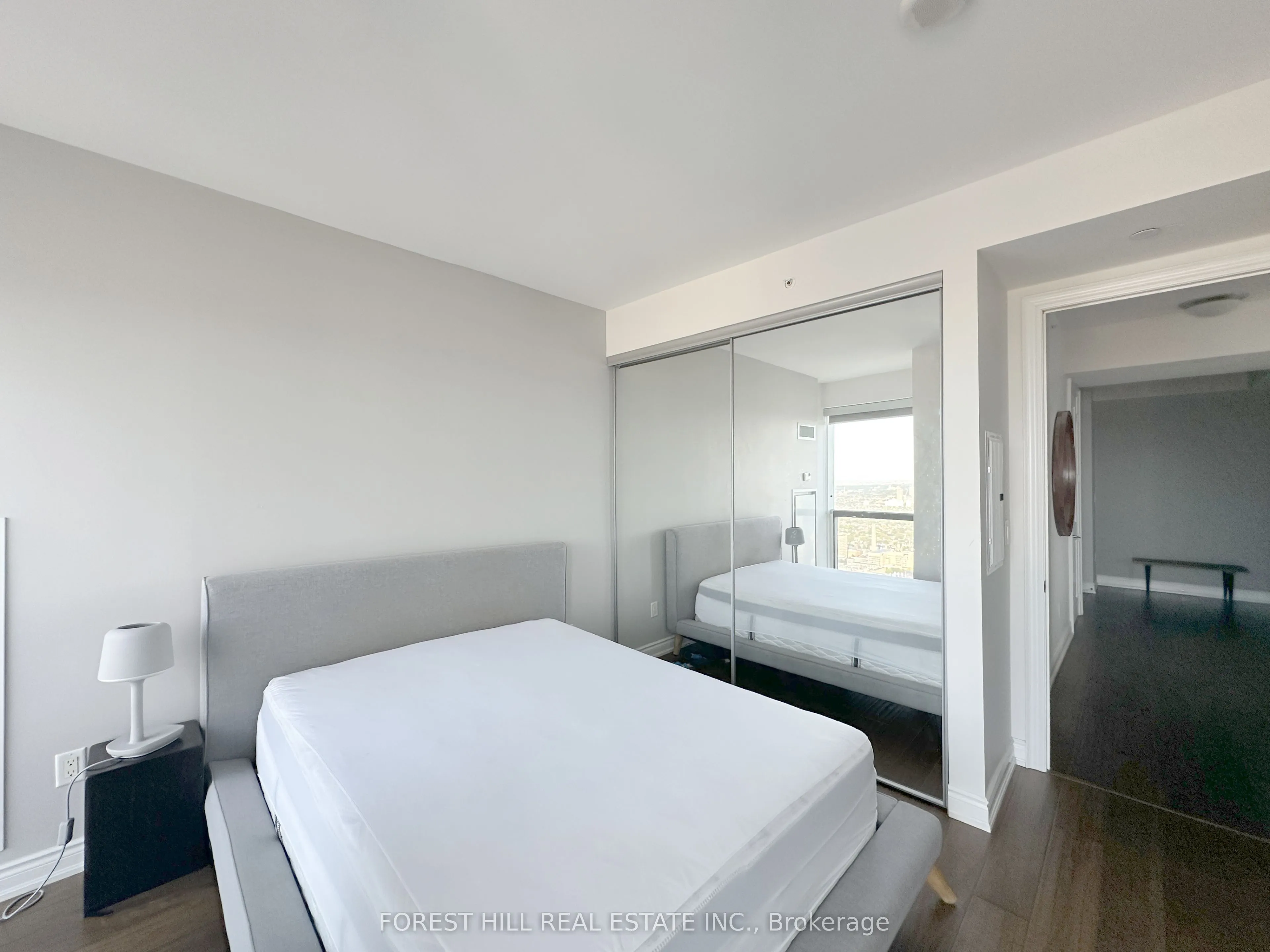 388 Yonge Street, #6410