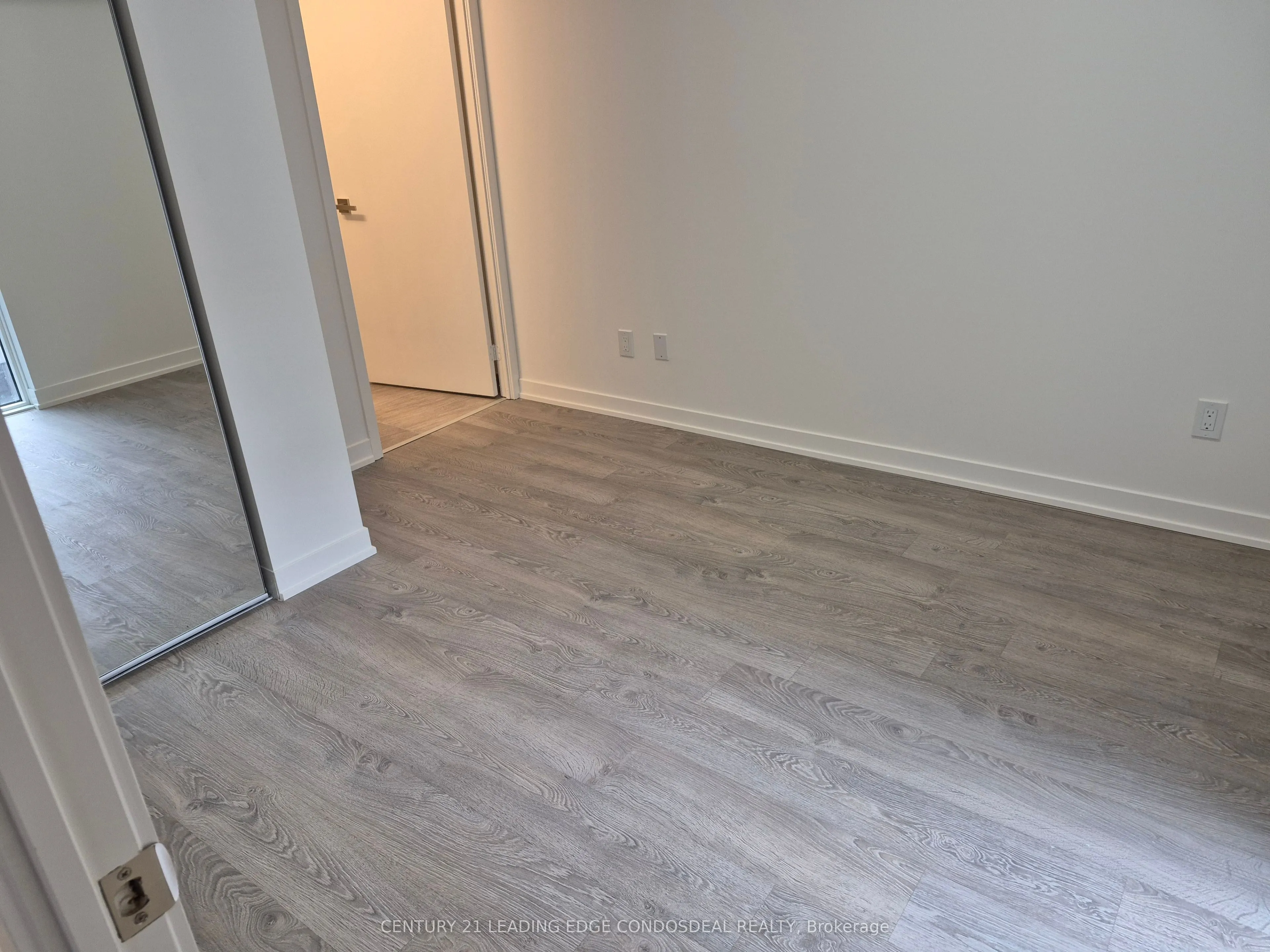 500 Wilson Avenue, #425