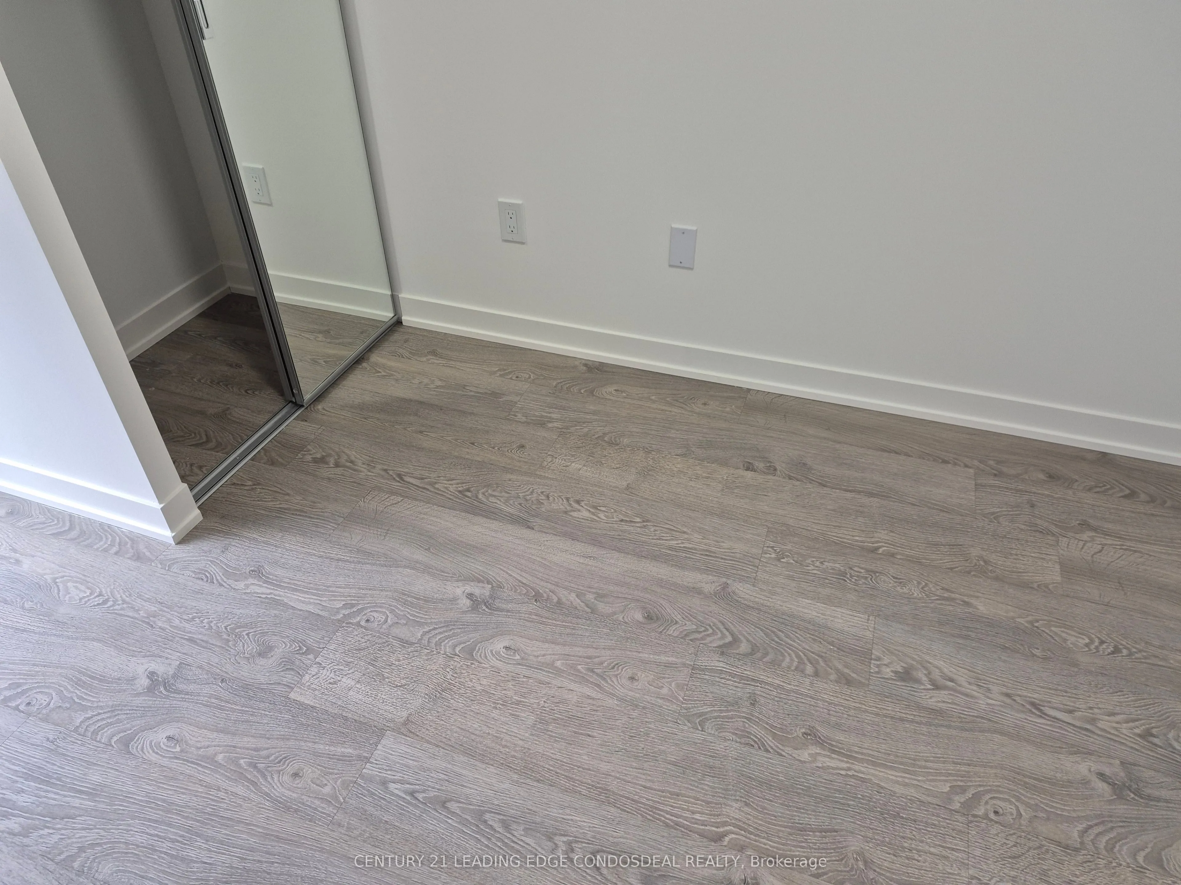 500 Wilson Avenue, #425
