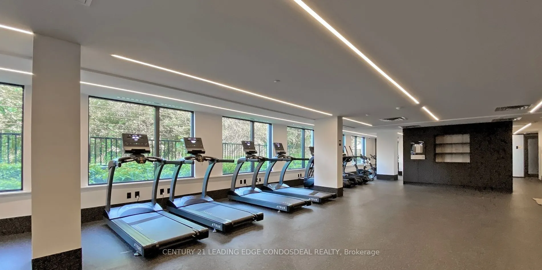 500 Wilson Avenue, #425