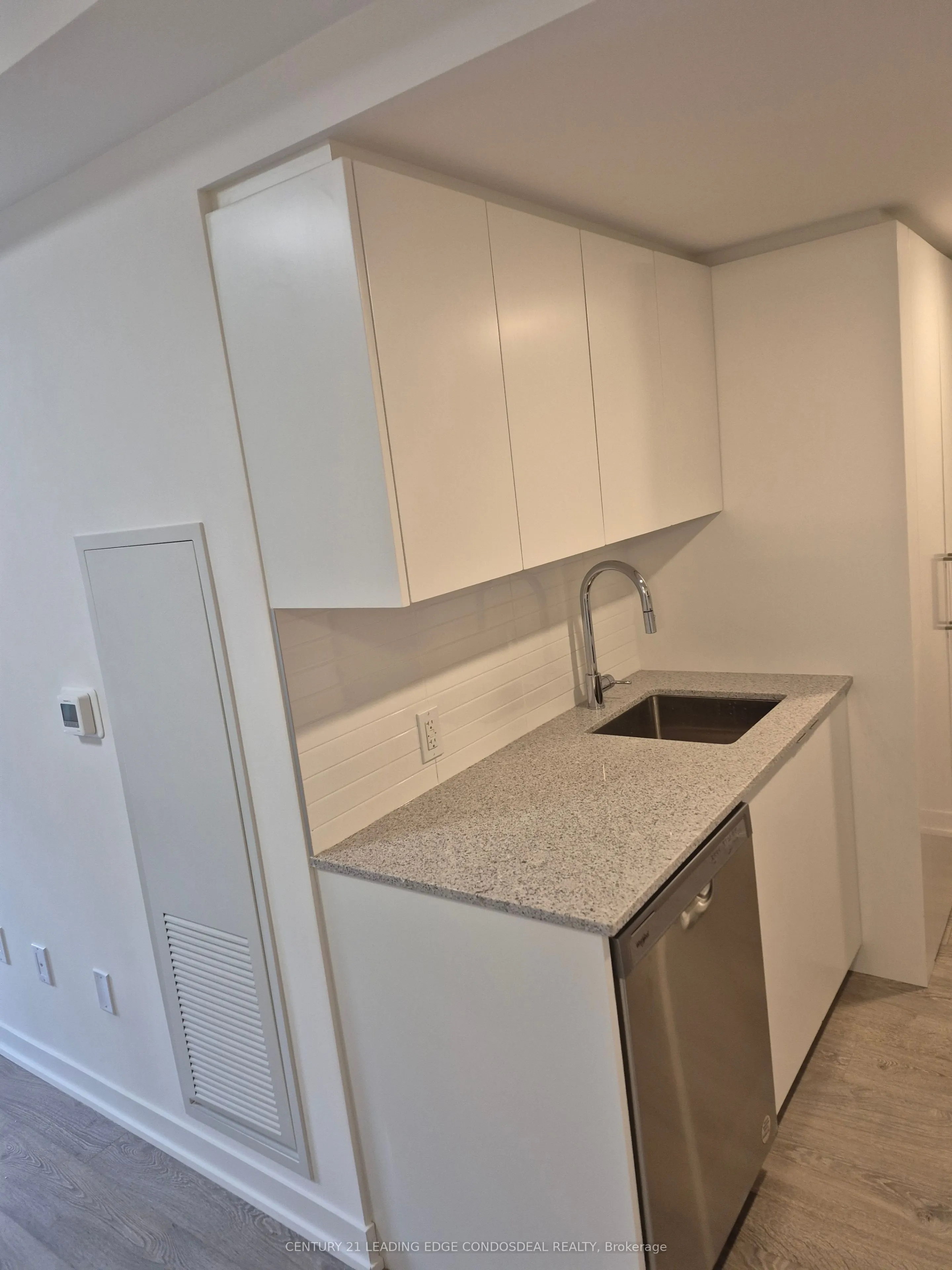 500 Wilson Avenue, #425