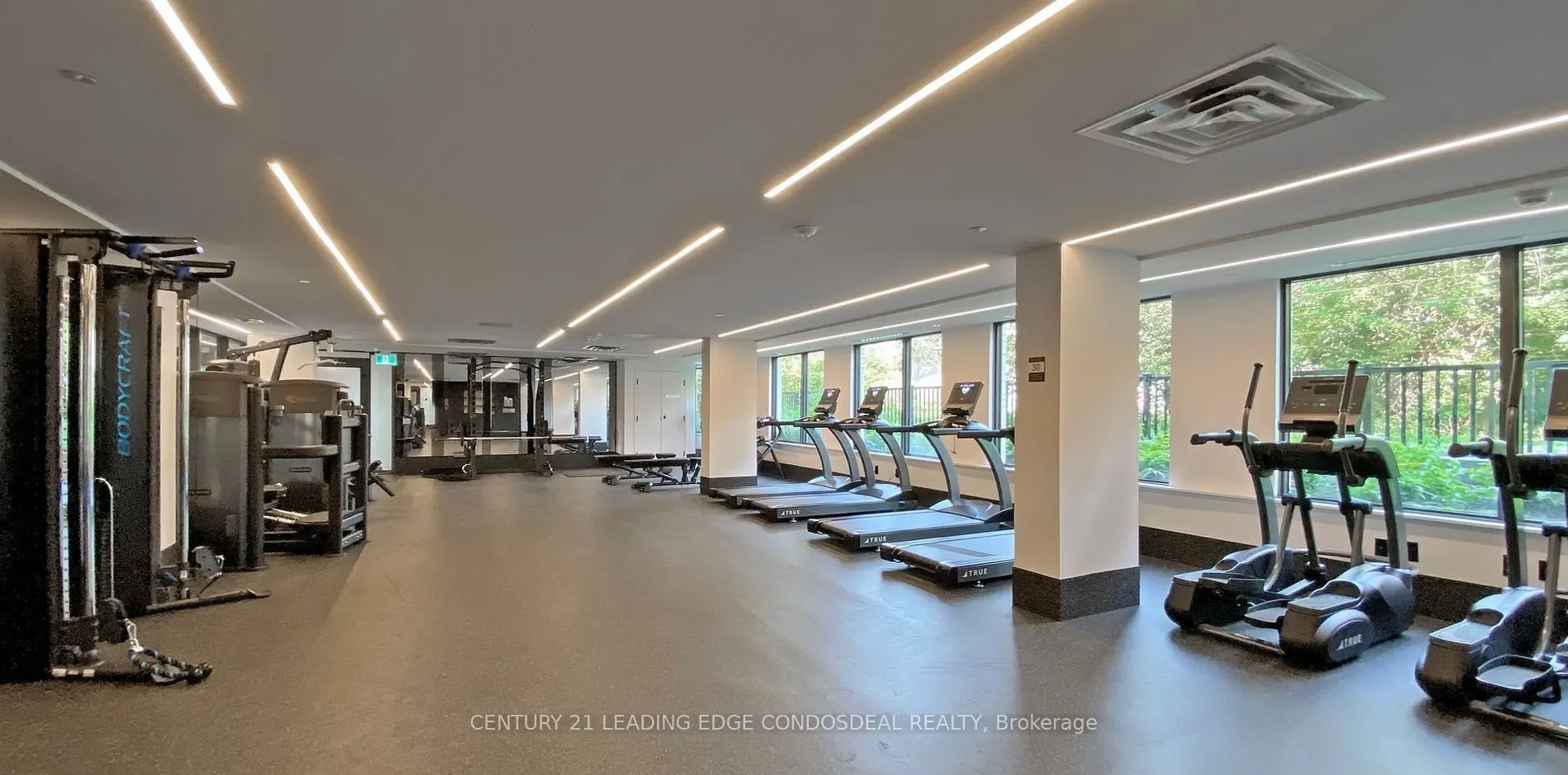 500 Wilson Avenue, #425