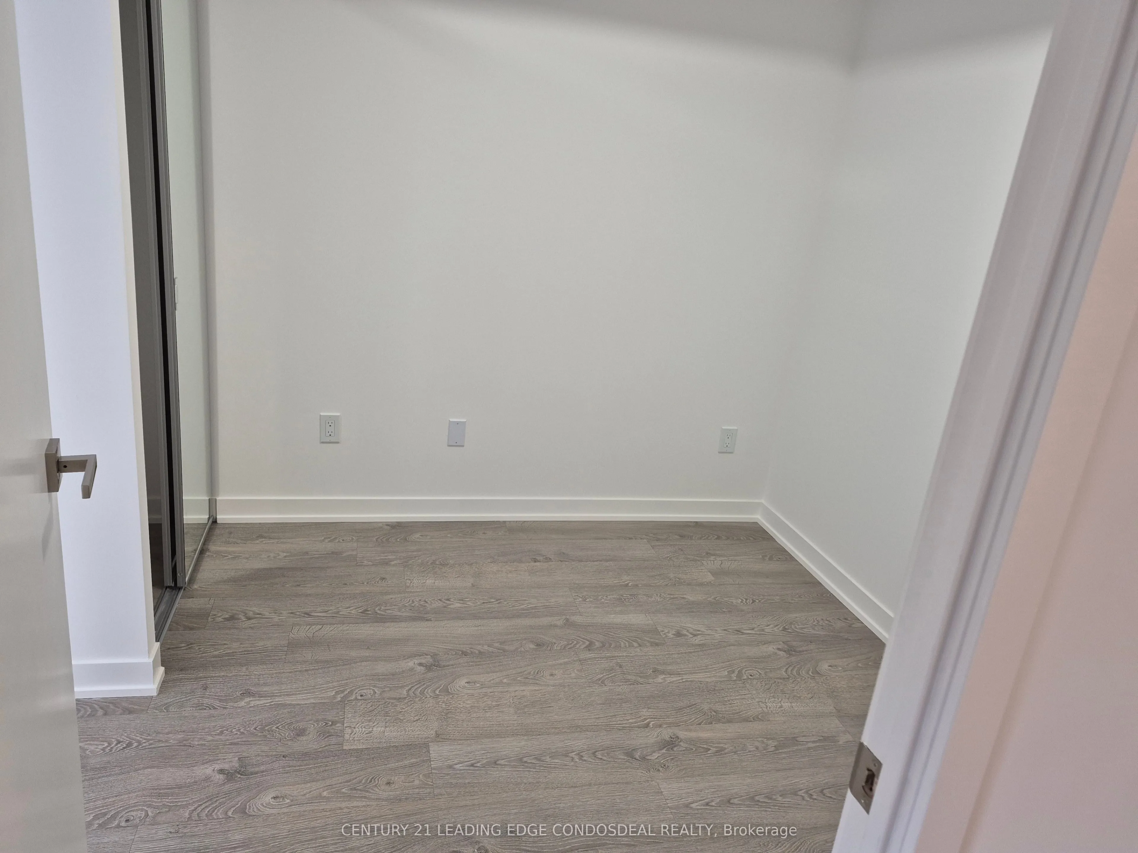 500 Wilson Avenue, #425