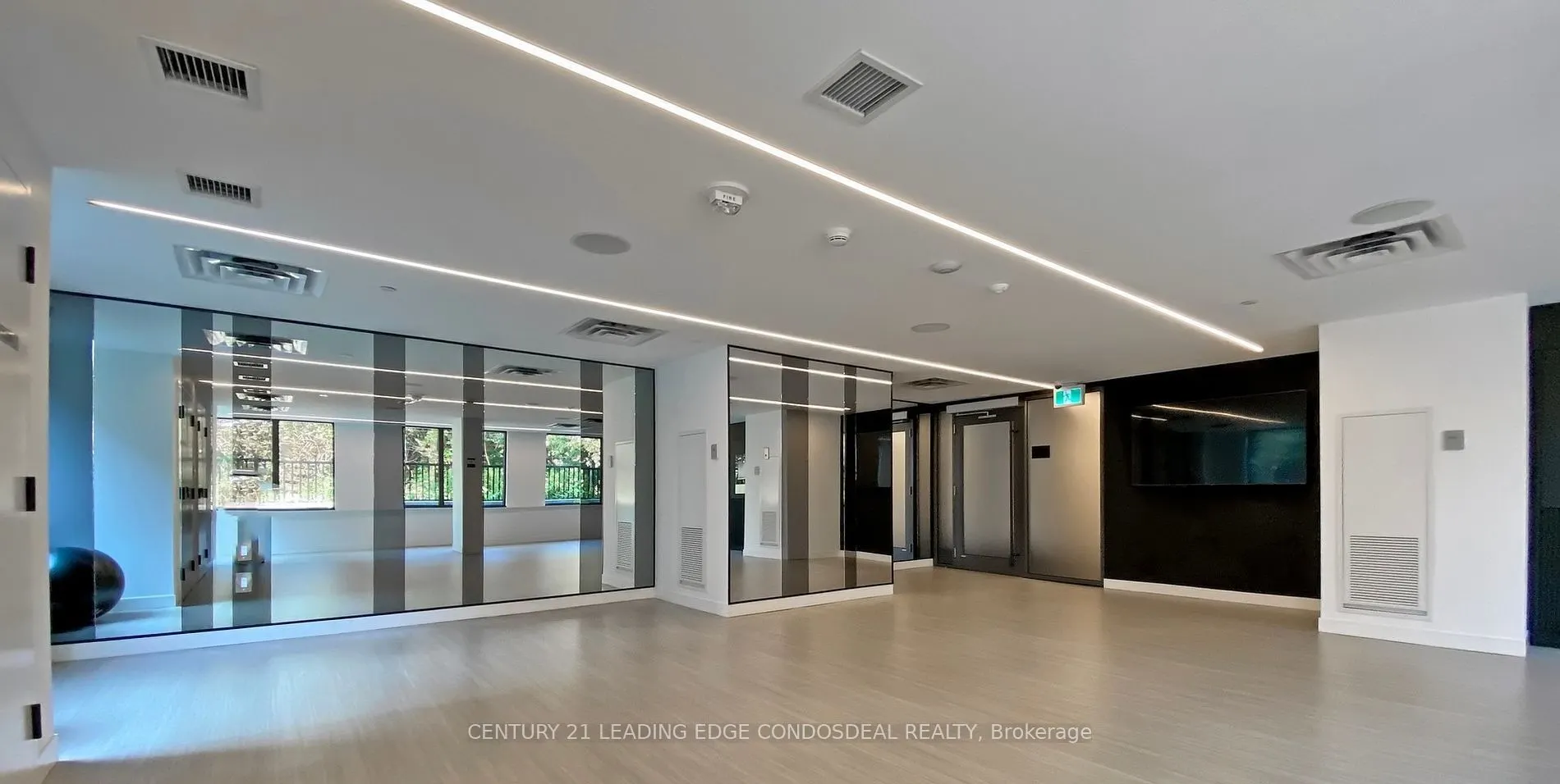 500 Wilson Avenue, #425