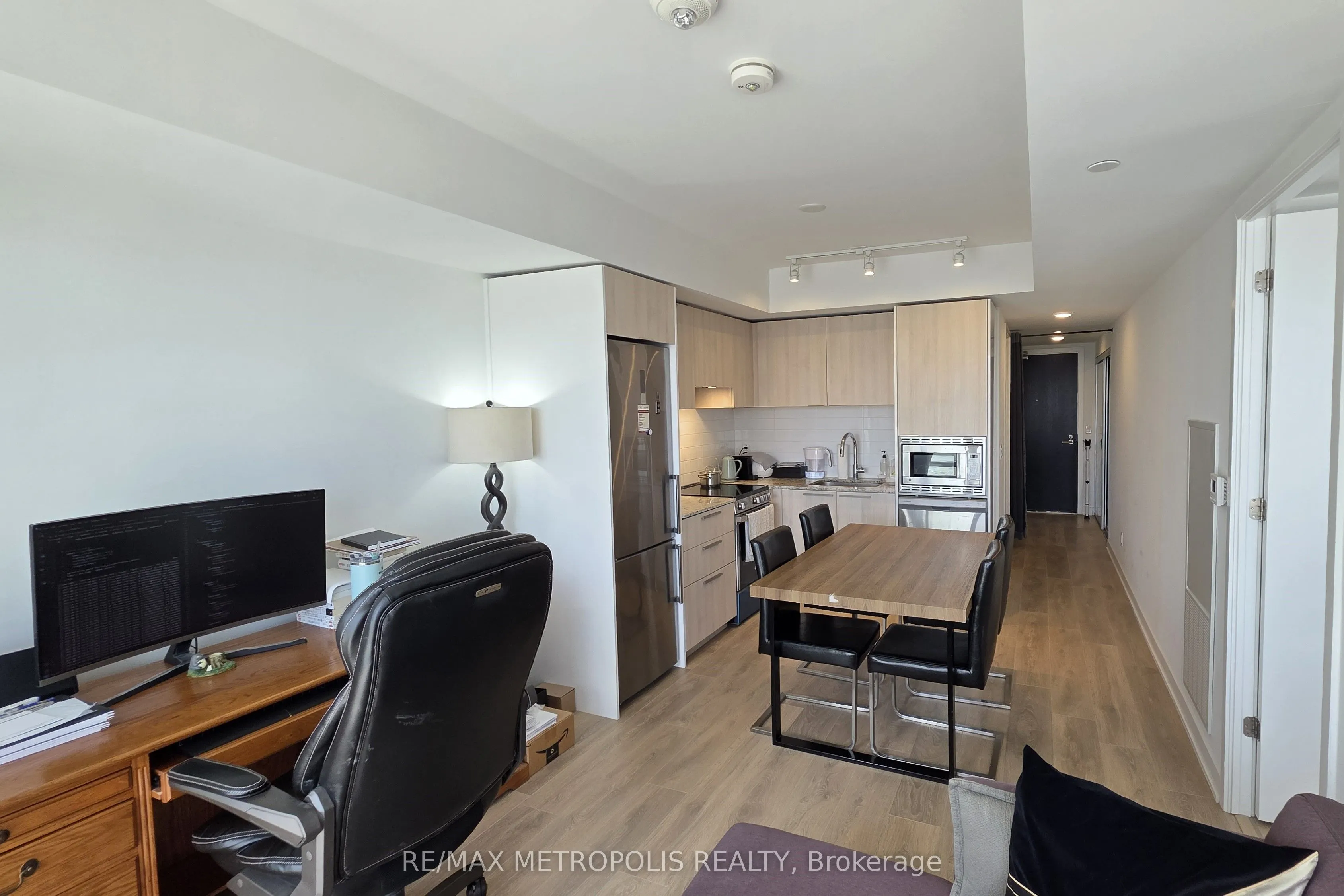 501 Yonge Street, #4110