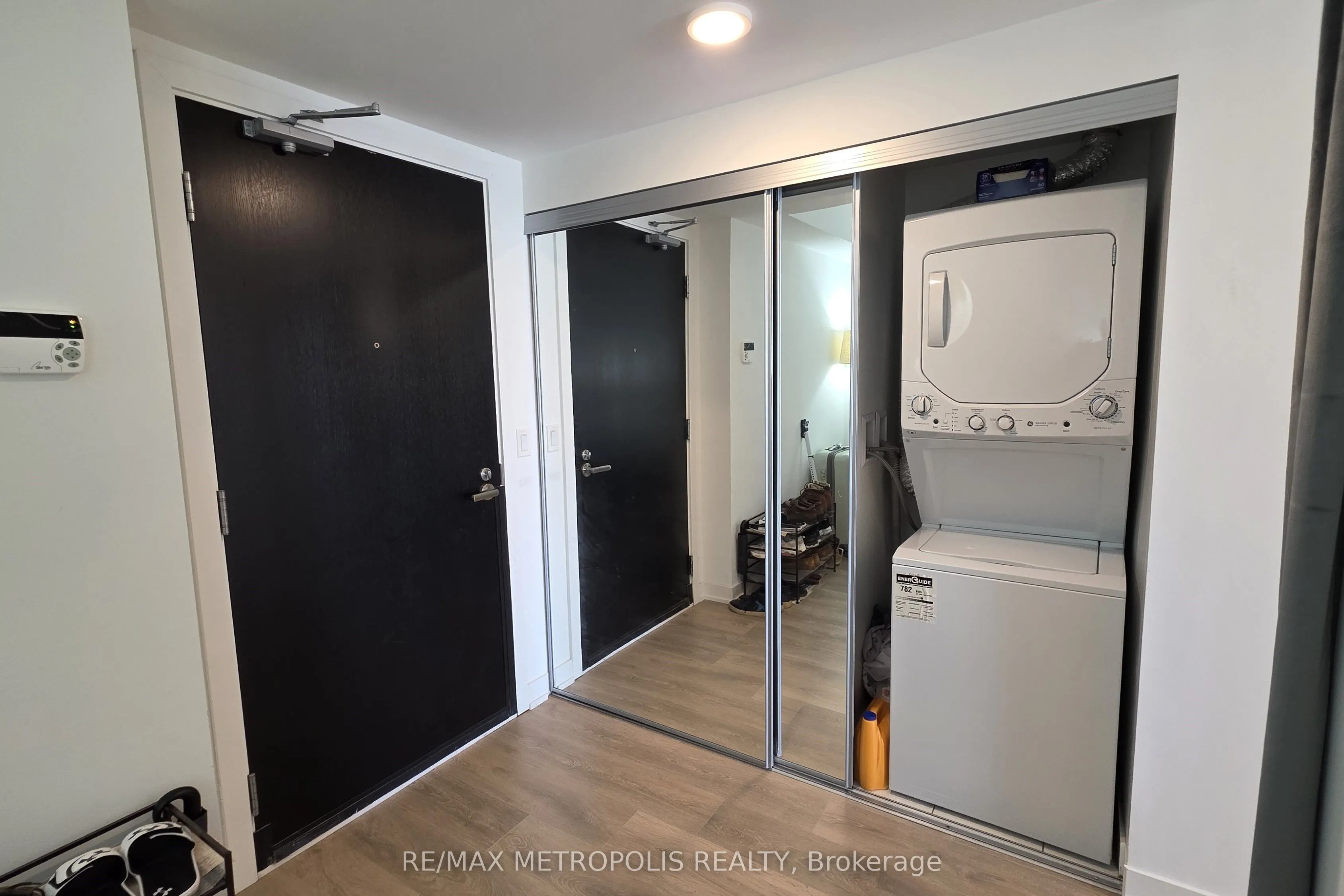 501 Yonge Street, #4110