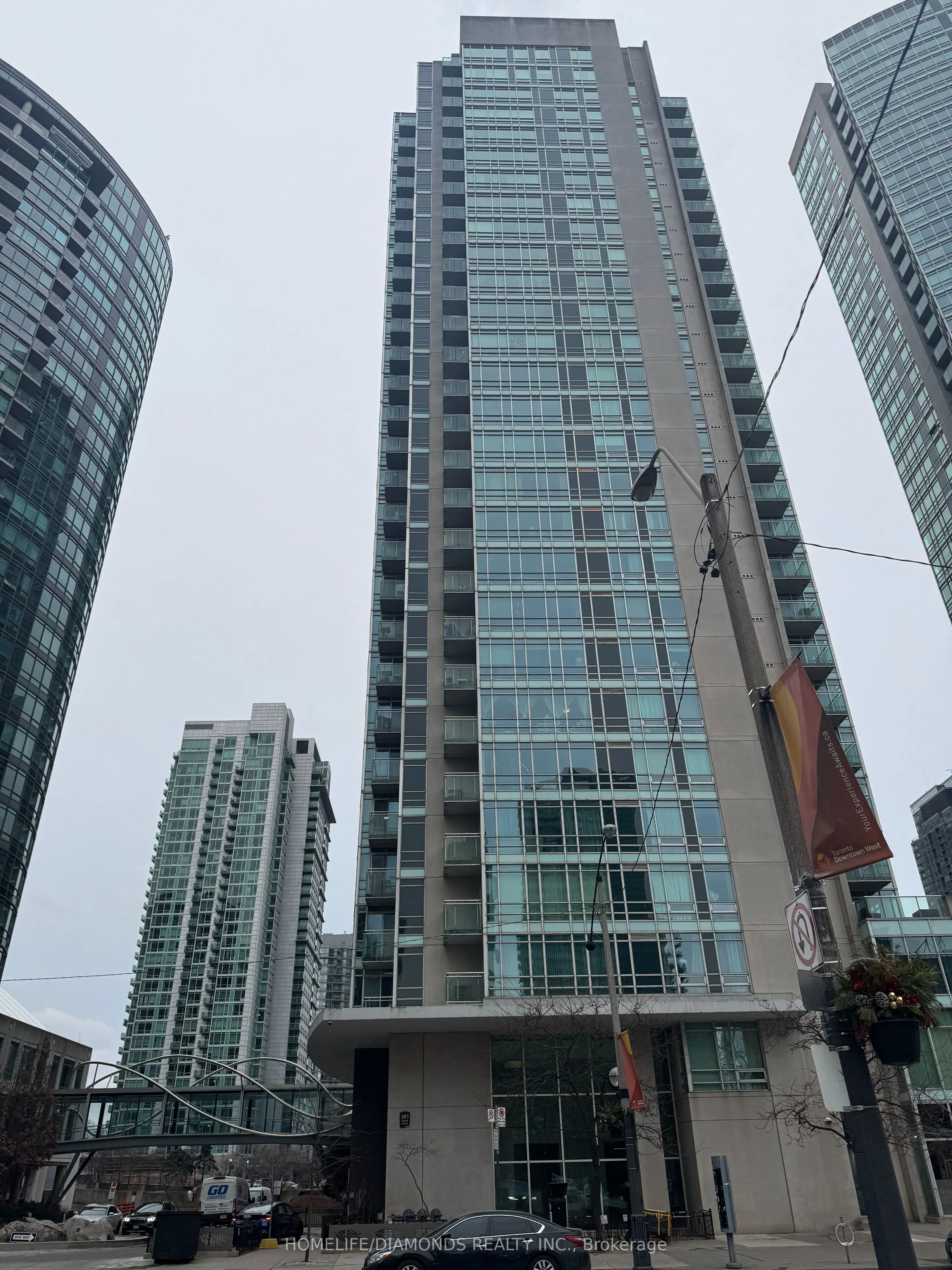 381 FRONT Street W, #2601
