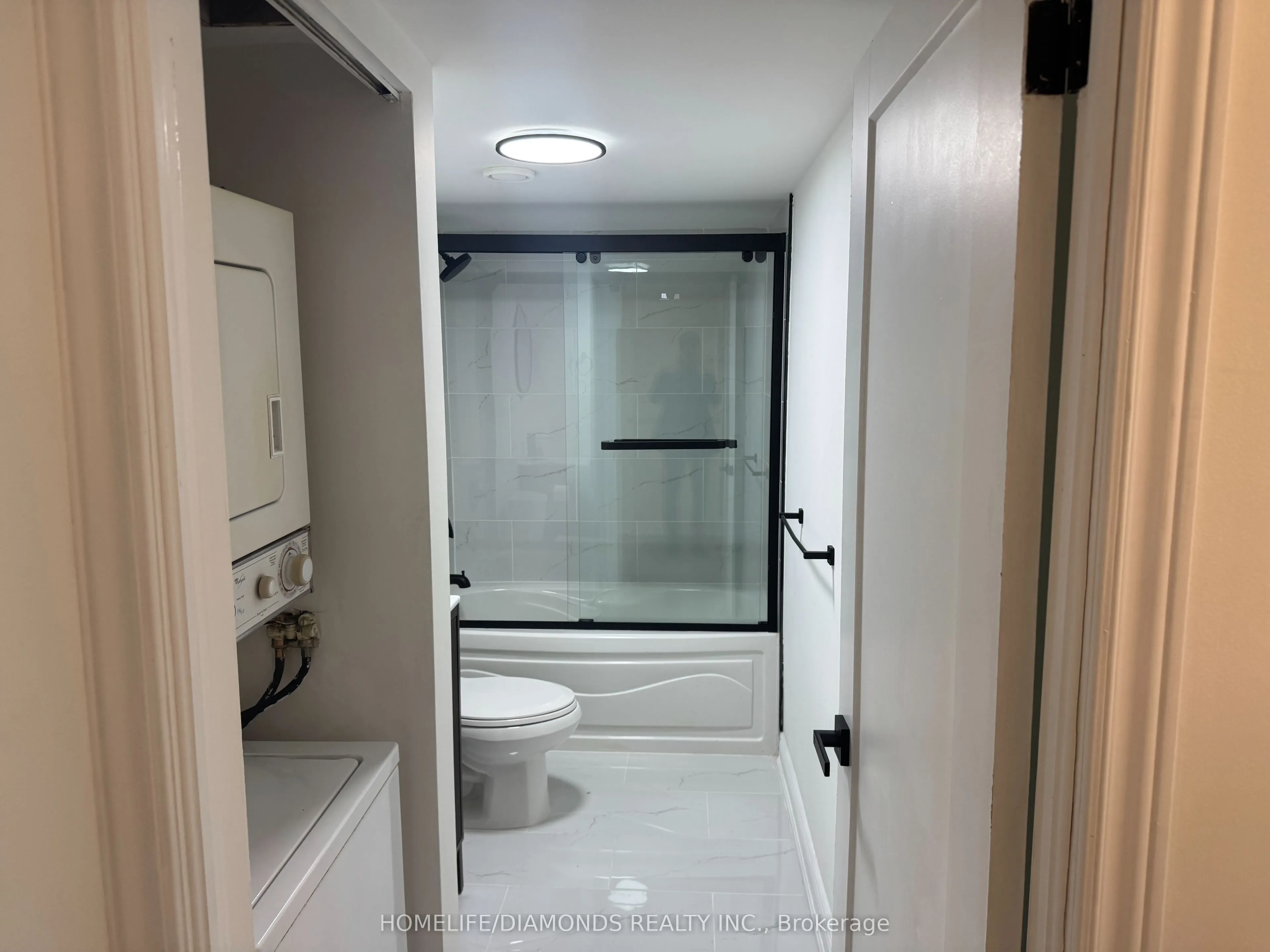 381 FRONT Street W, #2601