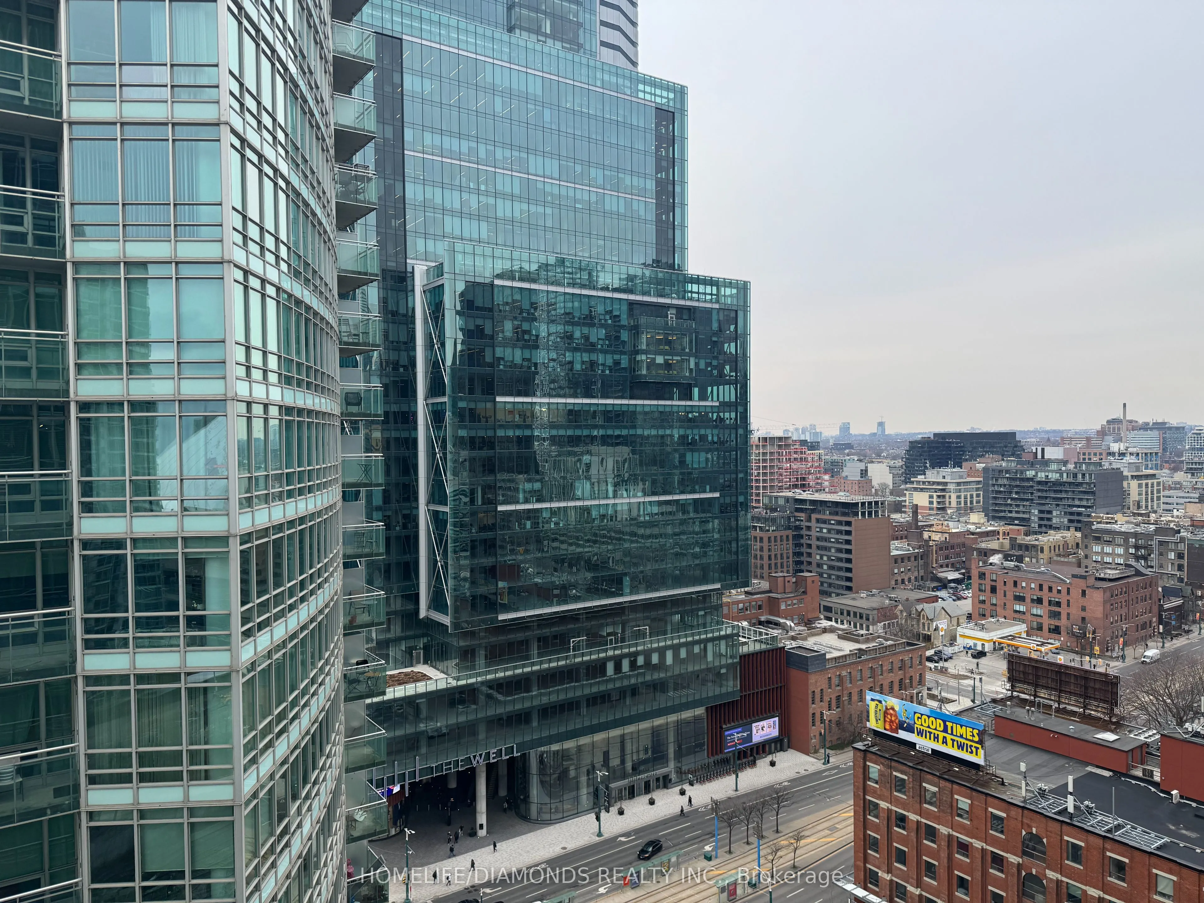 381 FRONT Street W, #2601