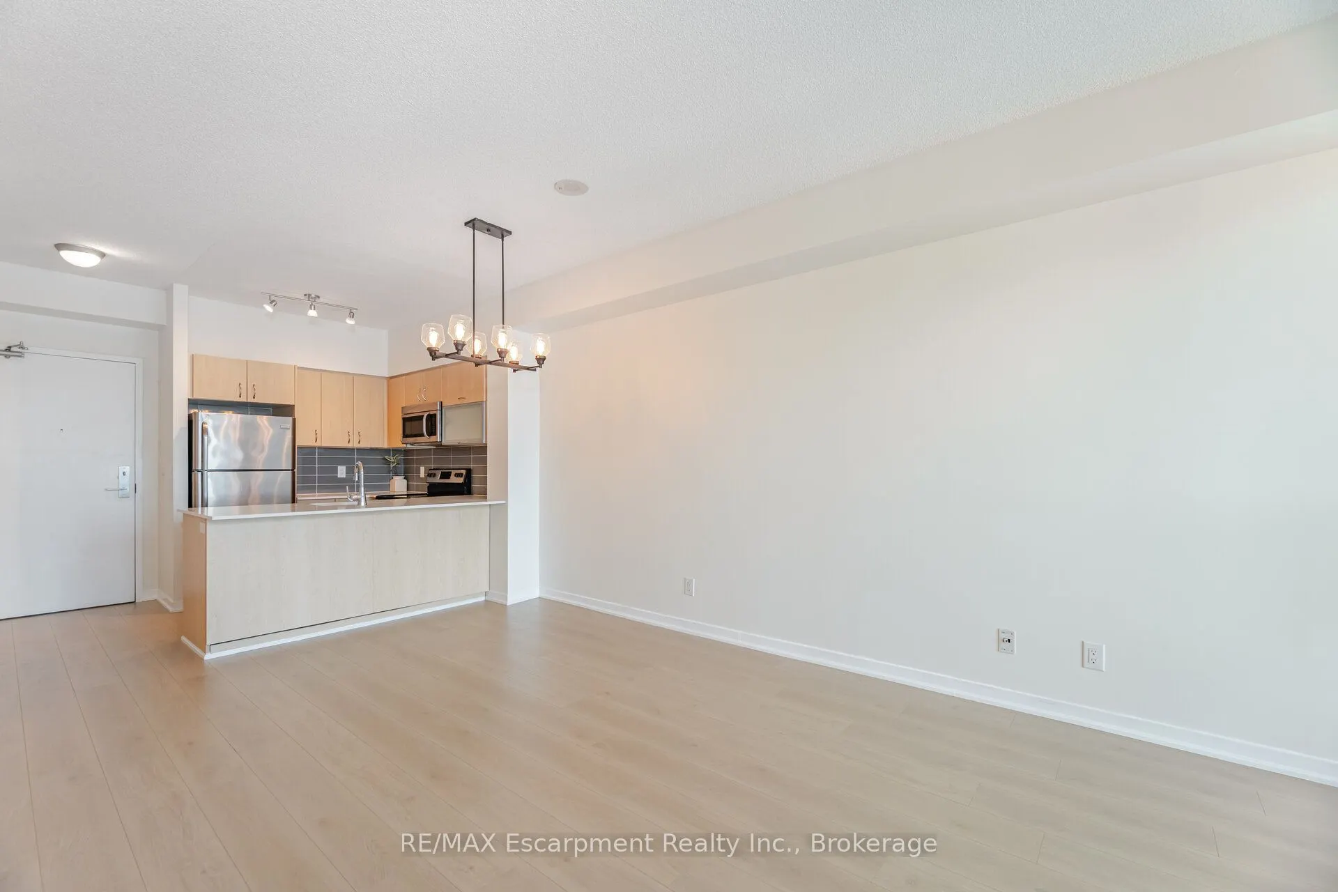 150 East Liberty Street, #2301