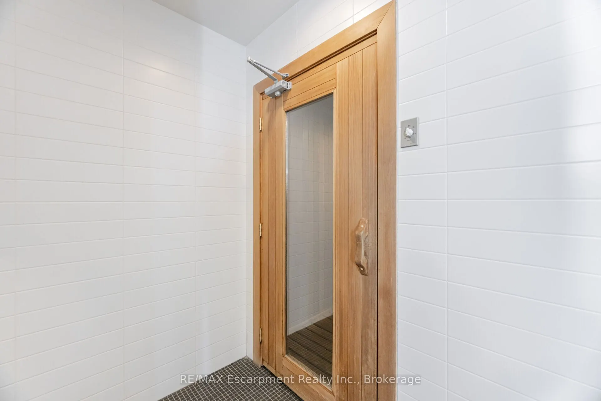 150 East Liberty Street, #2301