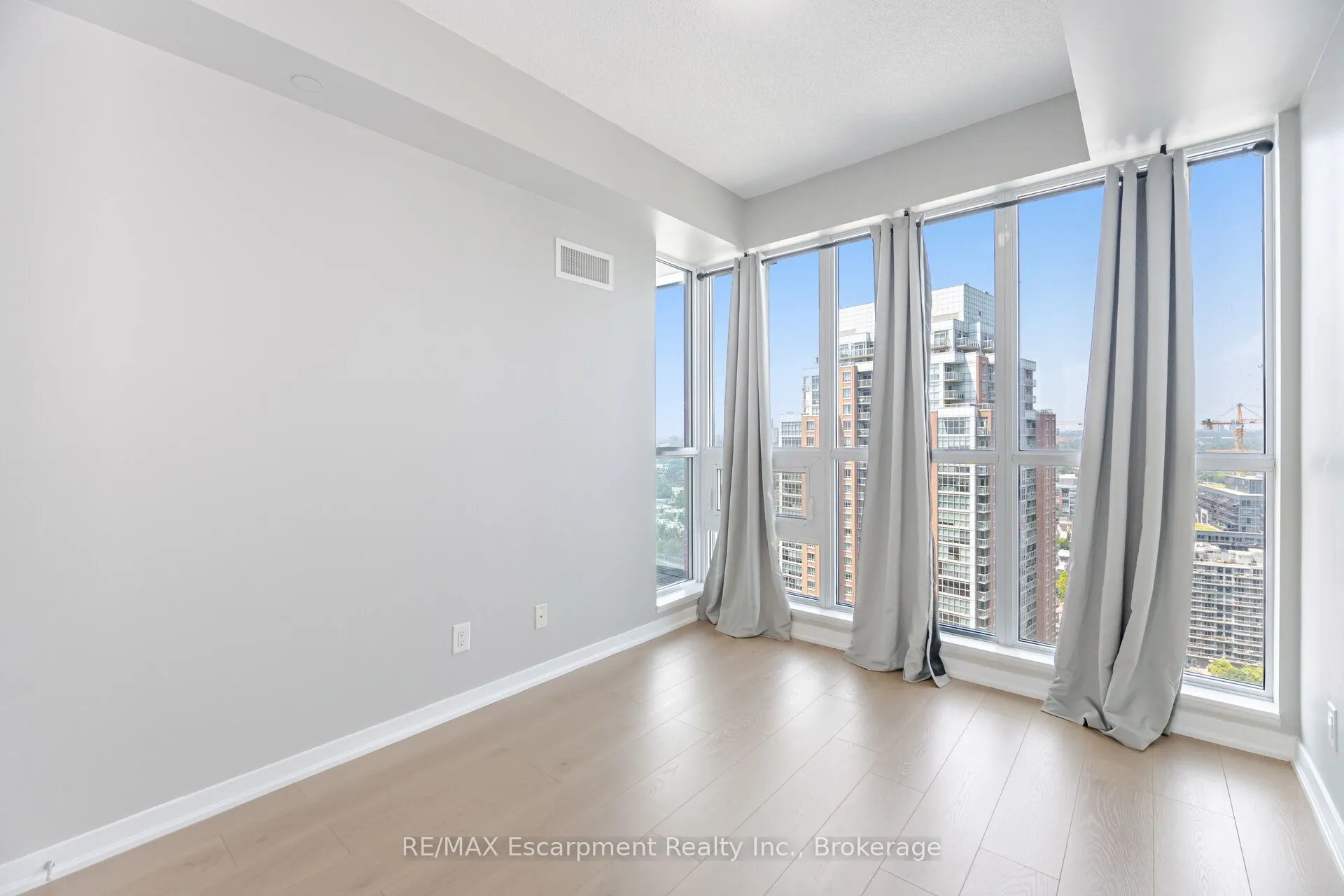 150 East Liberty Street, #2301