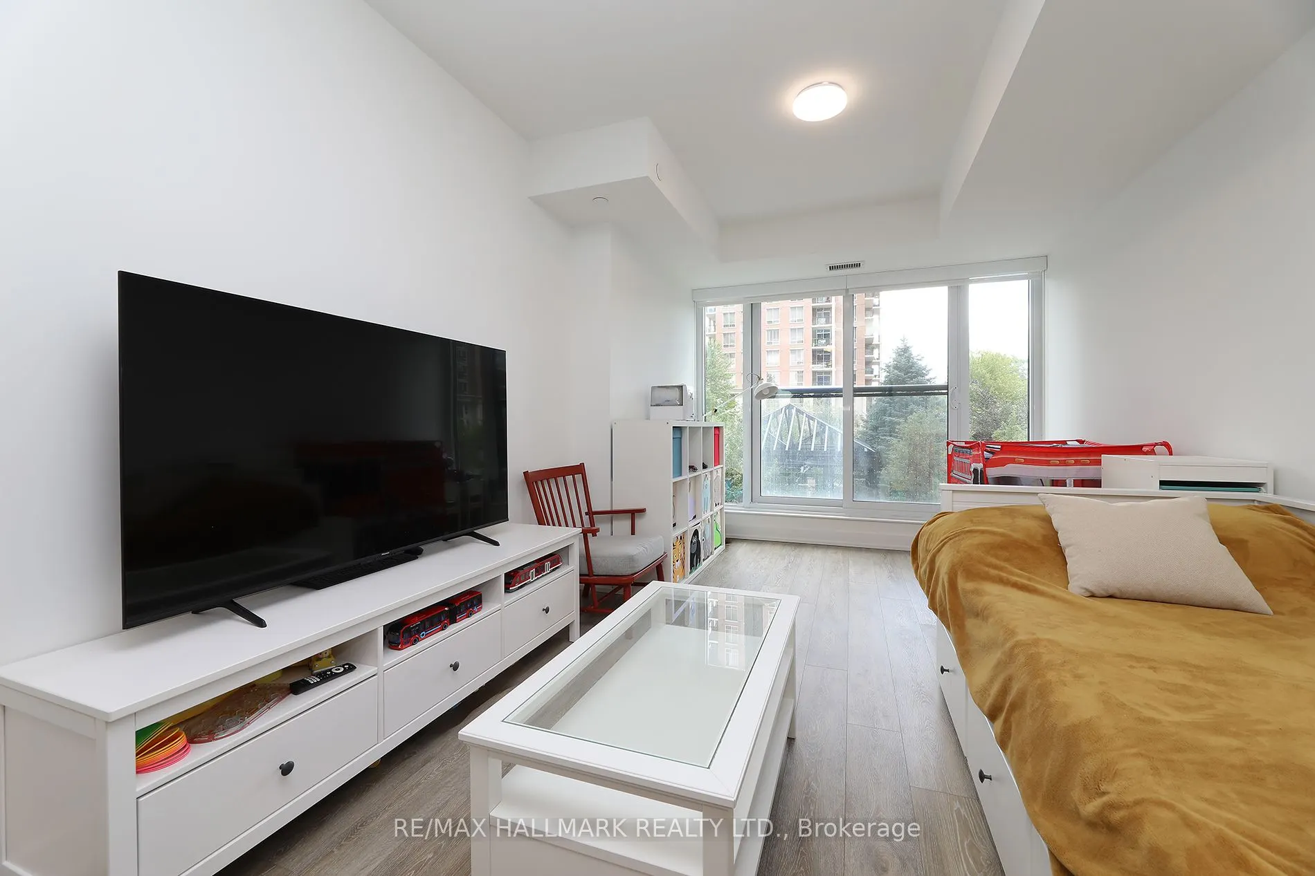 20 Inn on the Park Drive, #343
