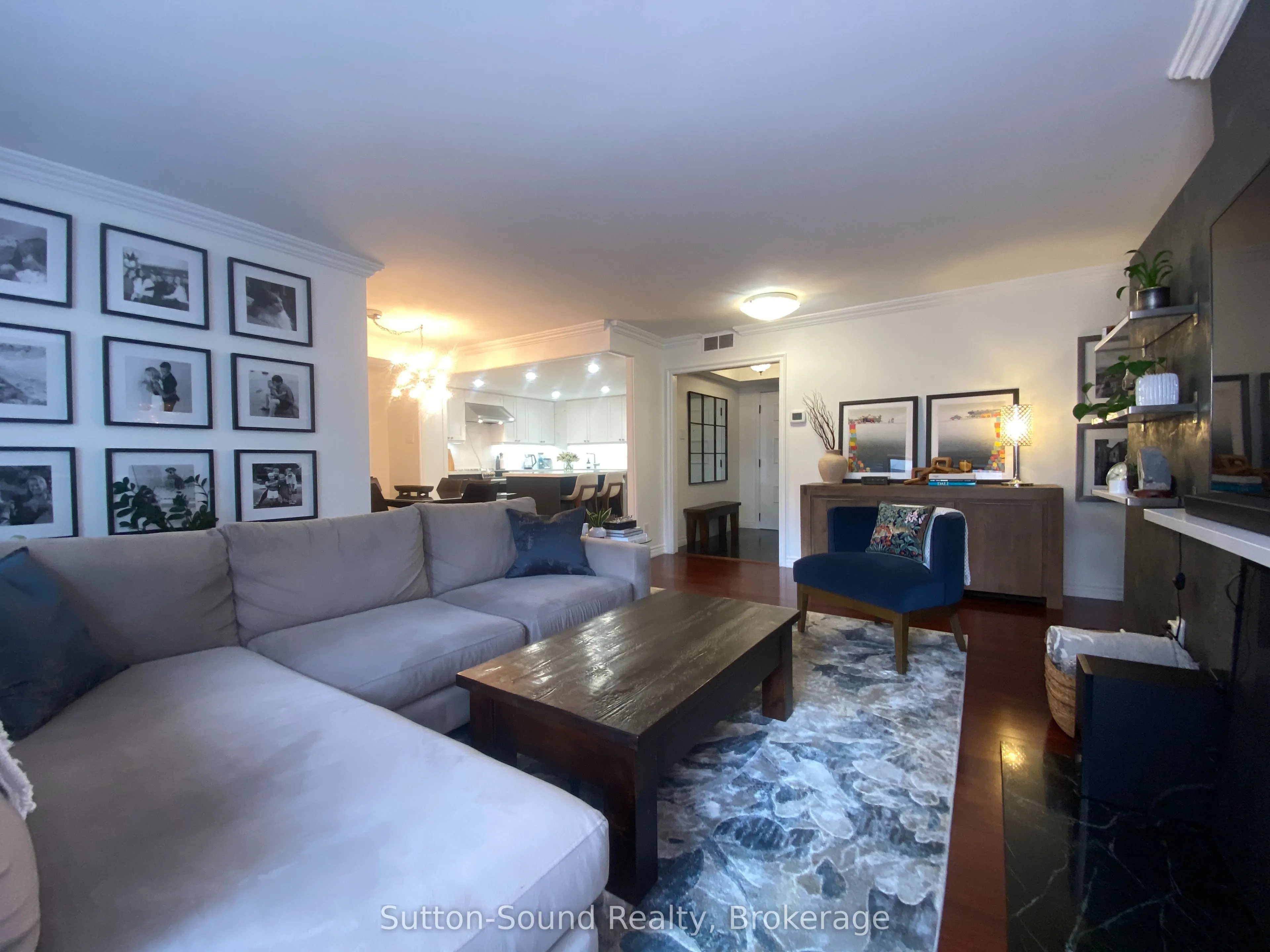 164 Cumberland Street, #606