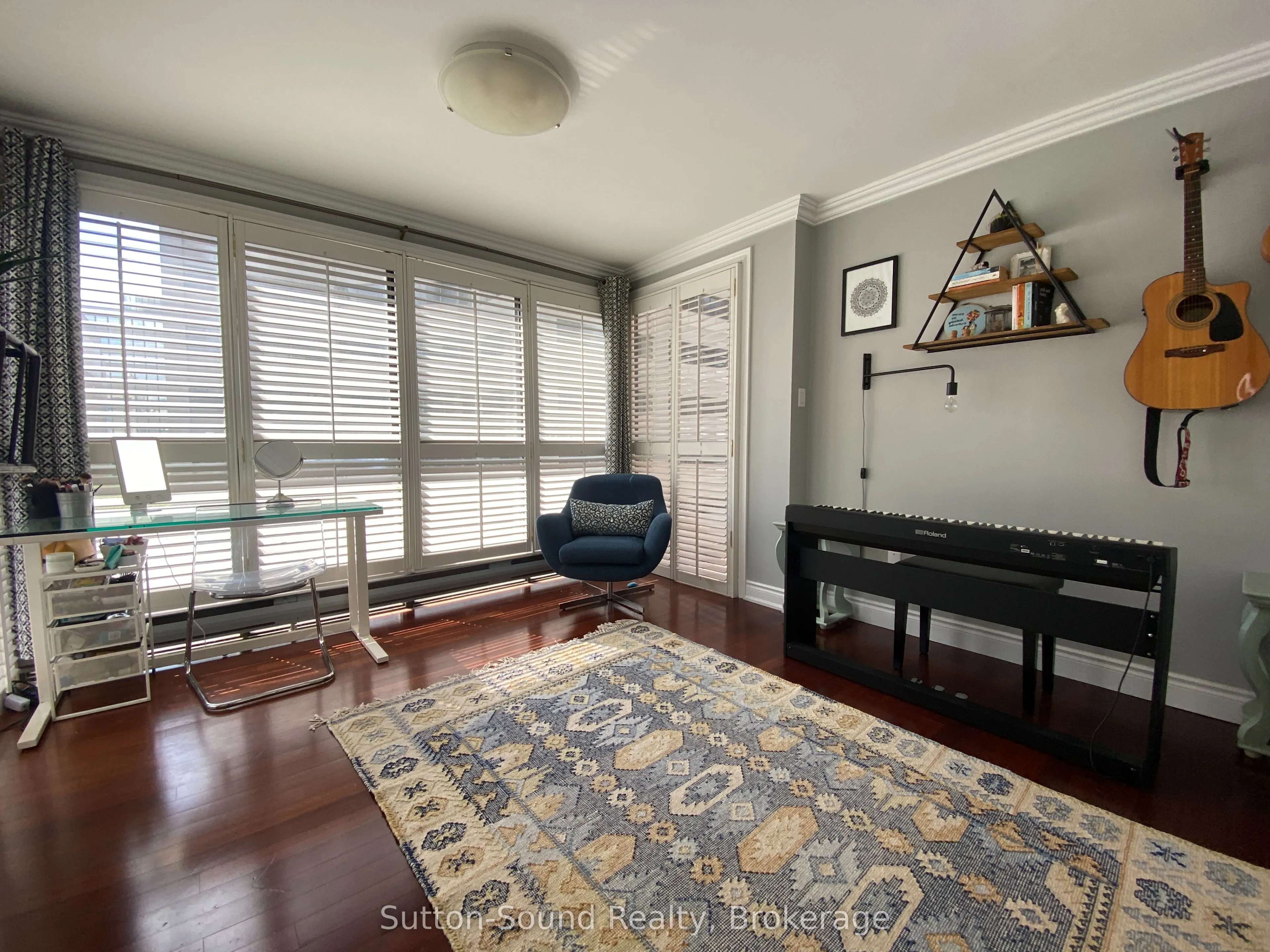 164 Cumberland Street, #606