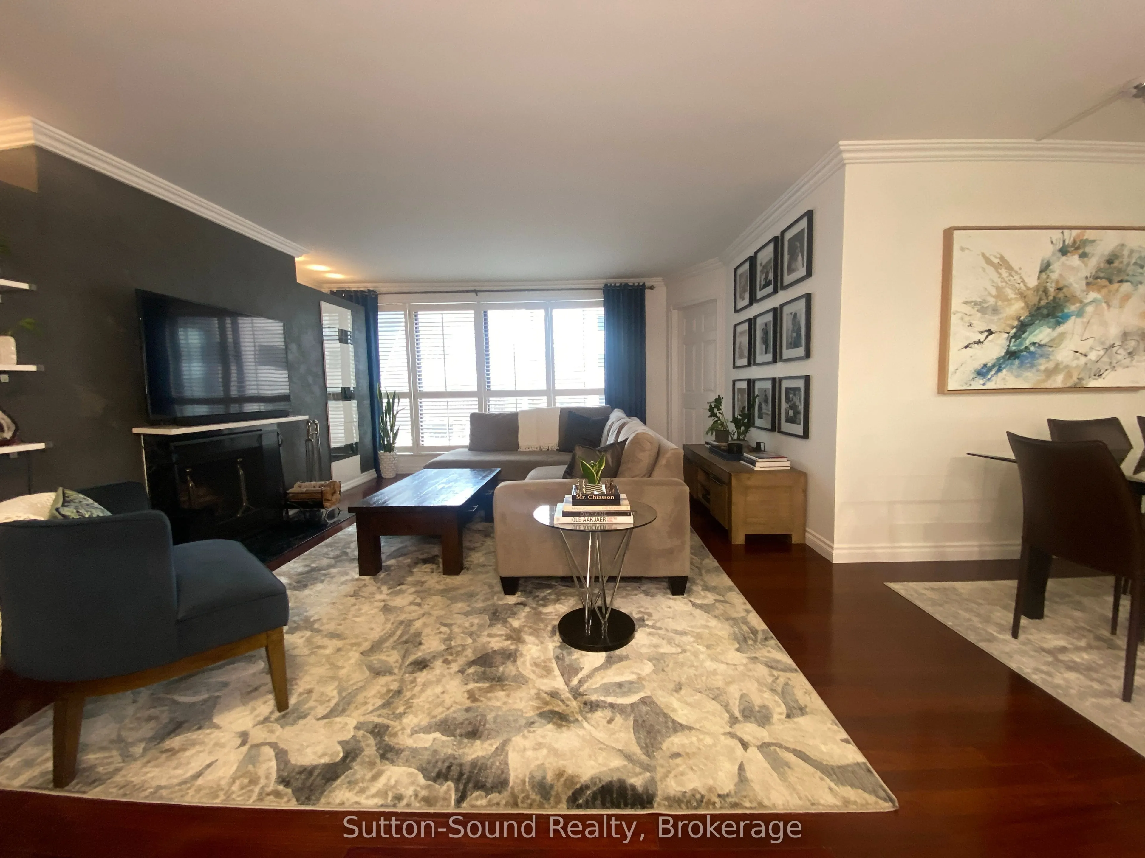 164 Cumberland Street, #606