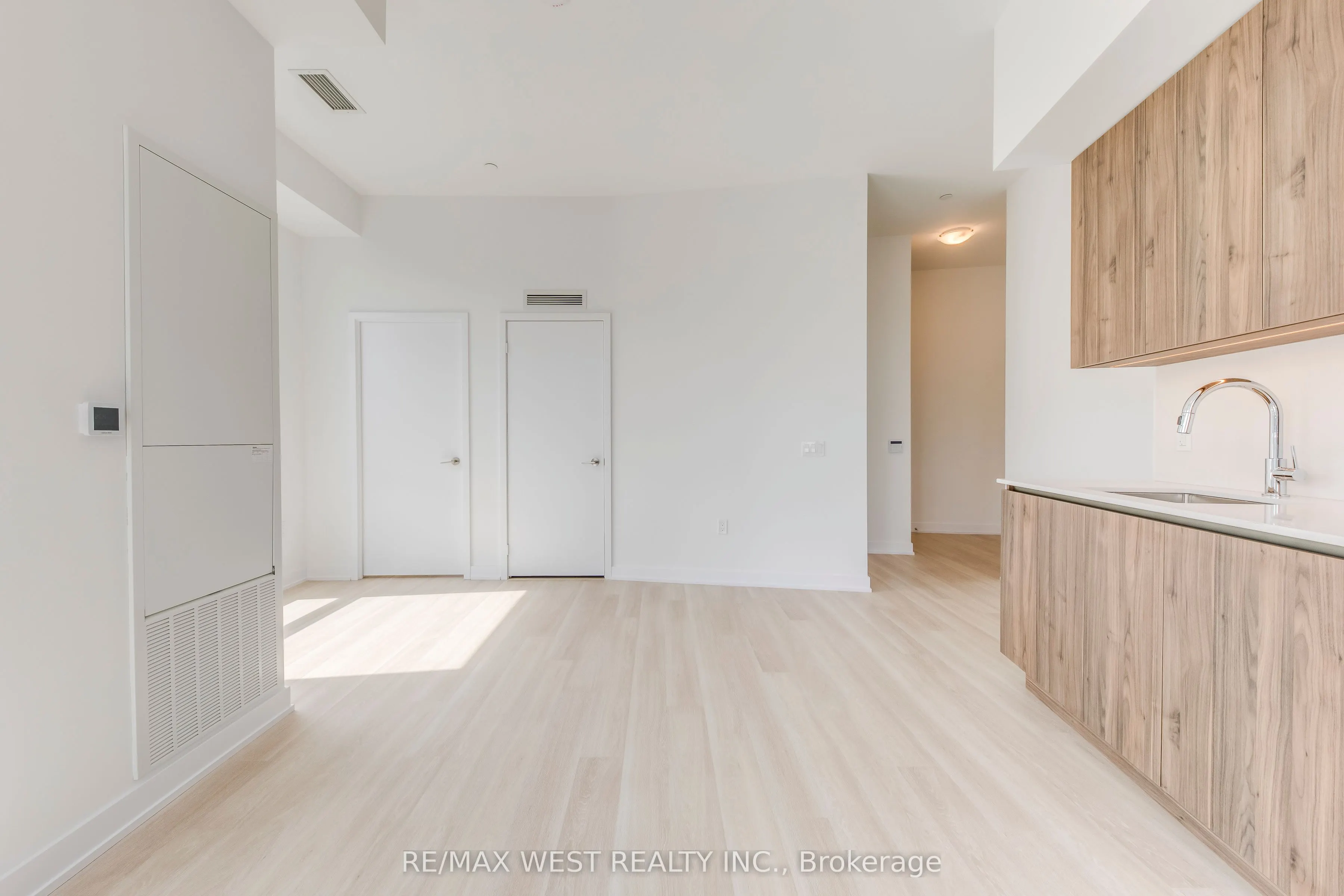 15 Richardson Street, #1106