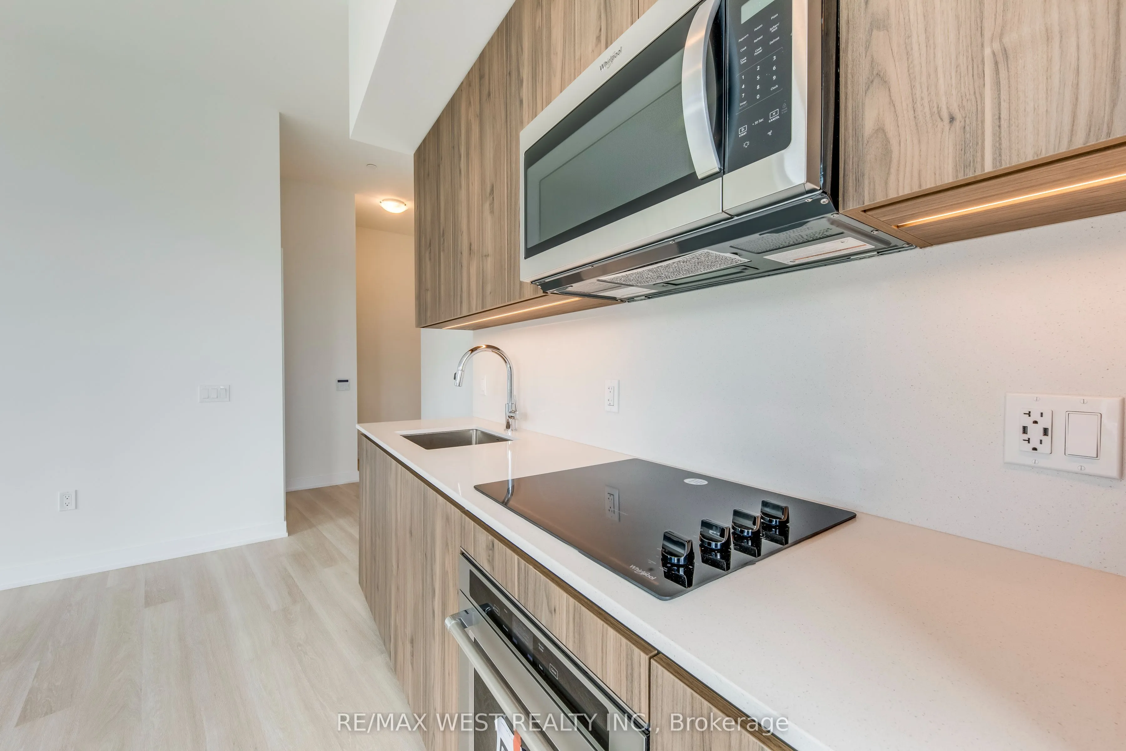 15 Richardson Street, #1106