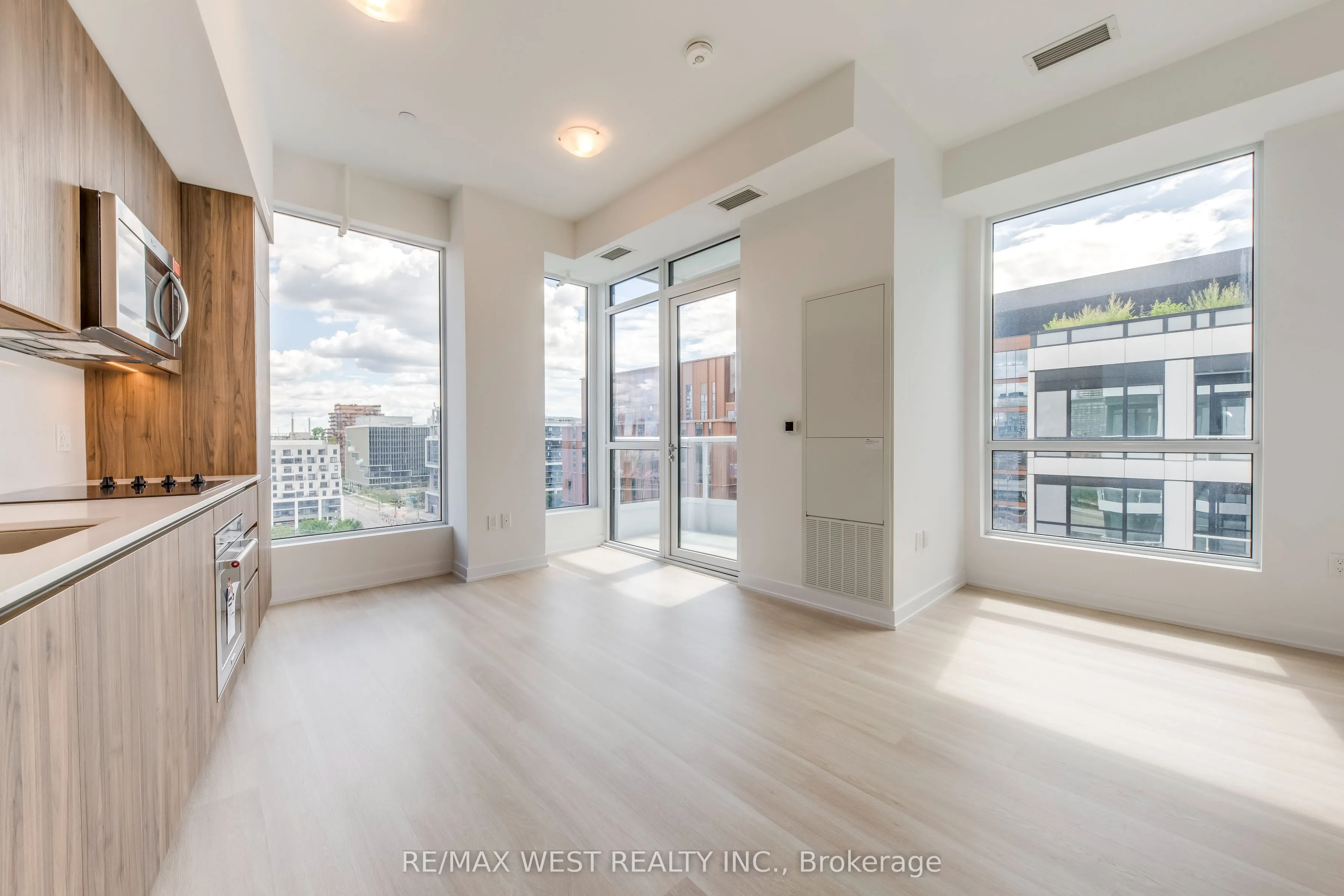 15 Richardson Street, #1106