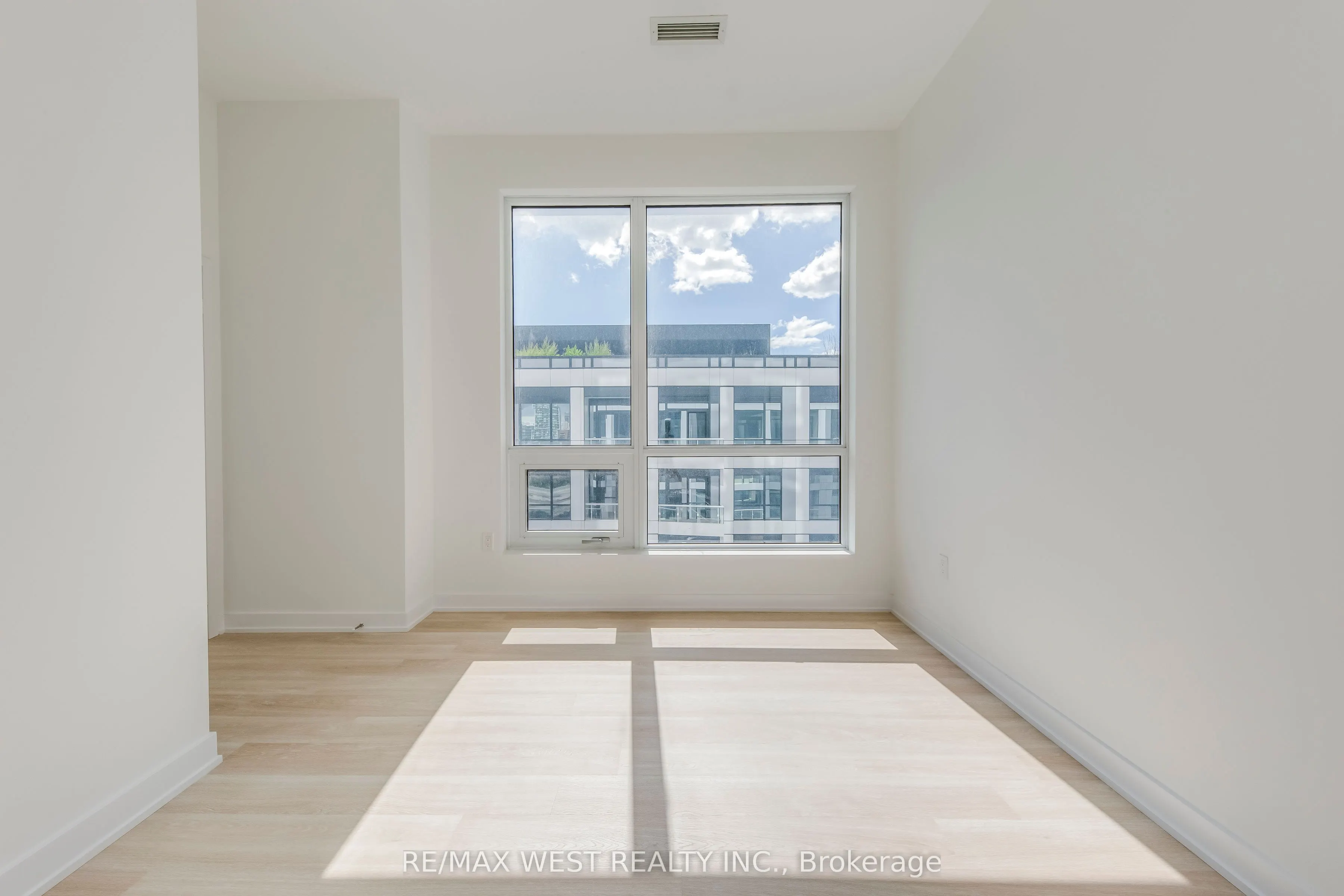 15 Richardson Street, #1106
