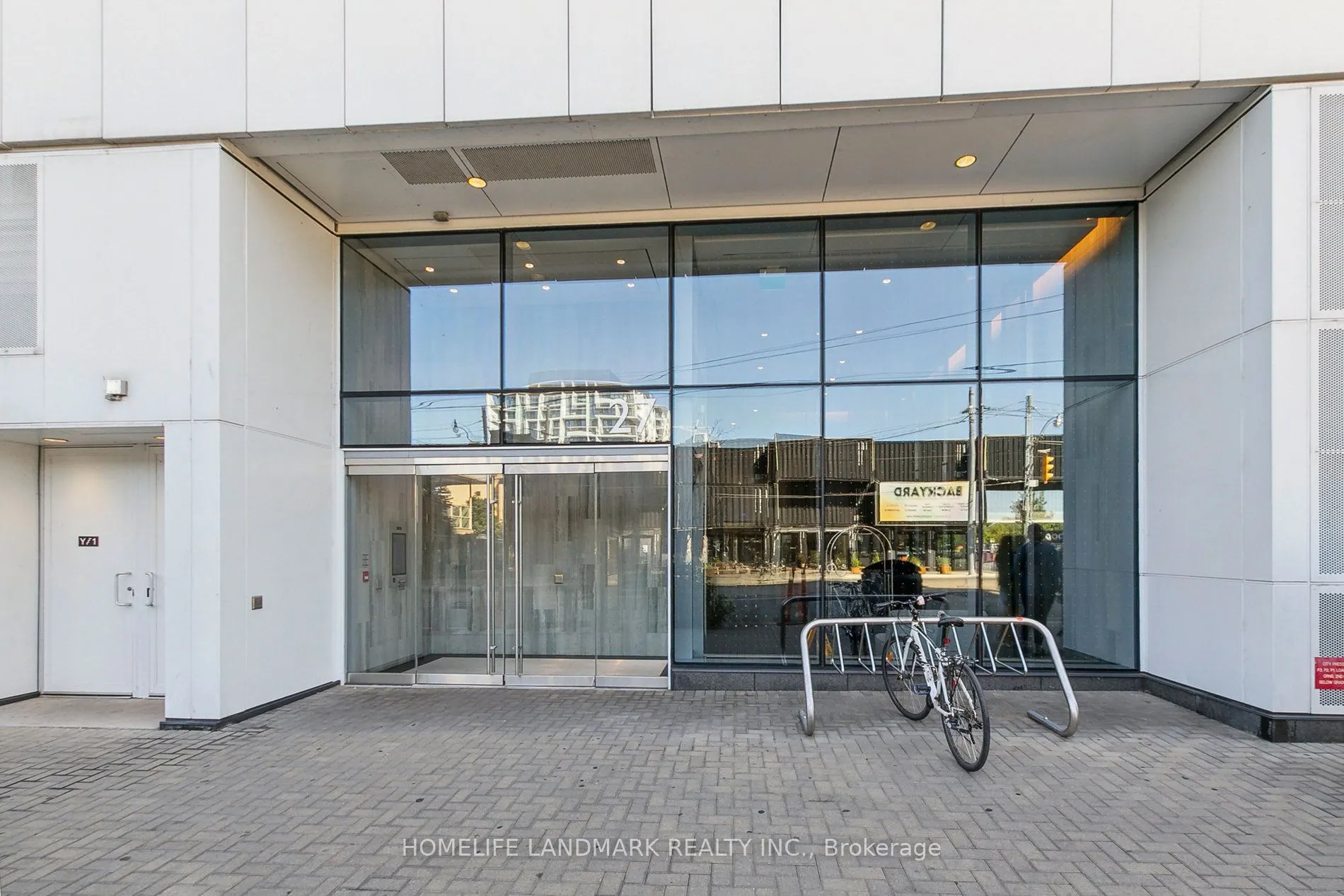 27 bathurst Street, #301w