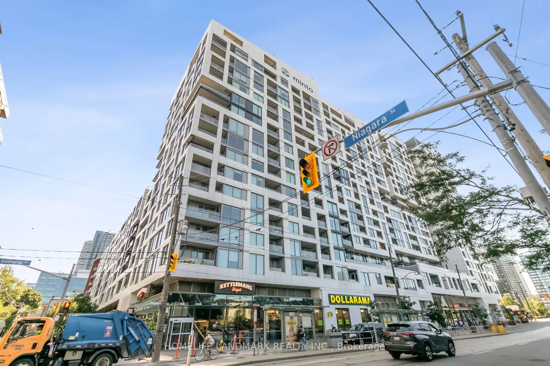 27 bathurst Street, #301w