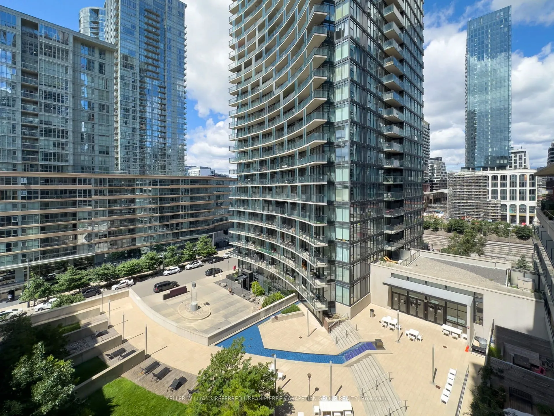 8 Telegram Mews, #803