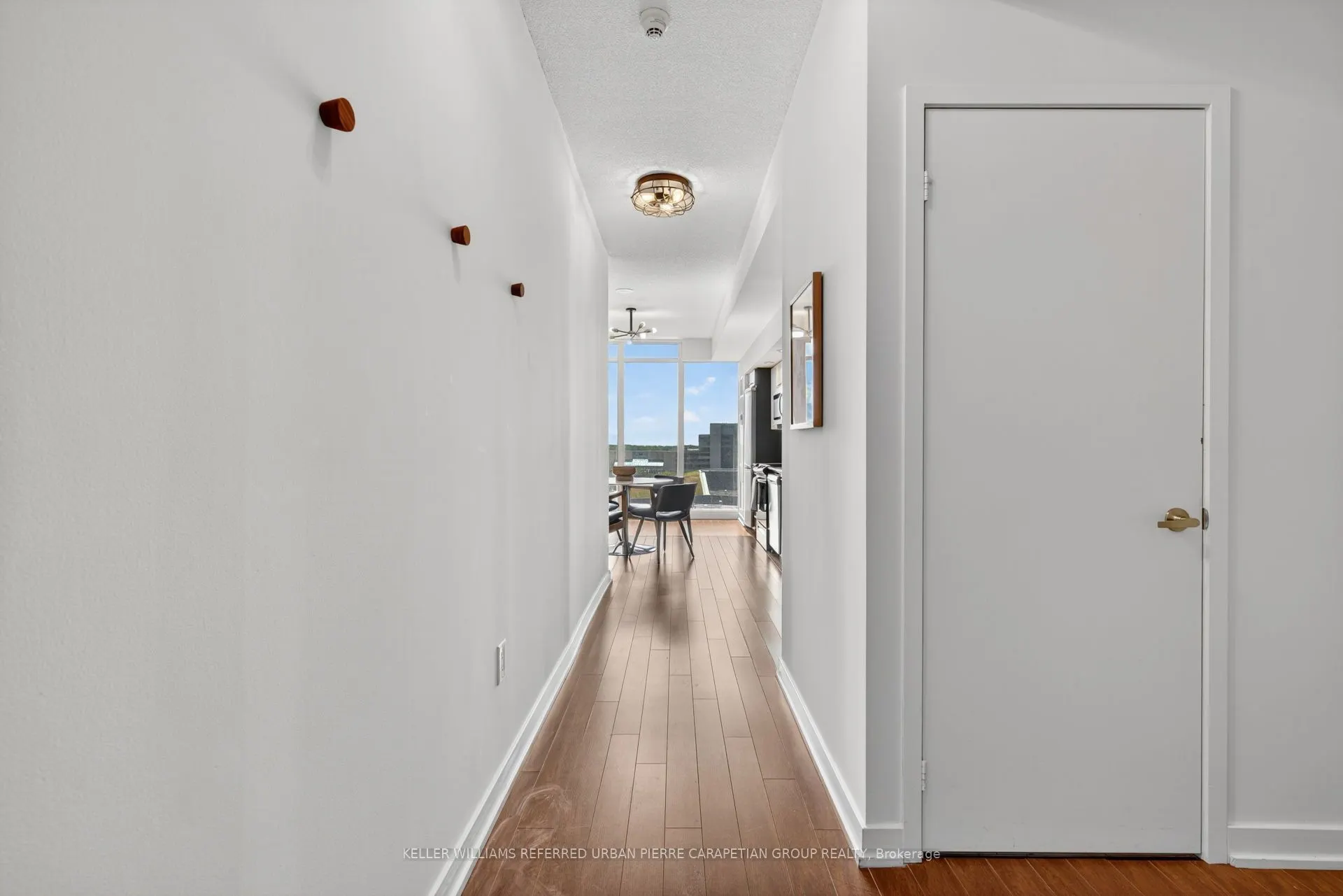 8 Telegram Mews, #803