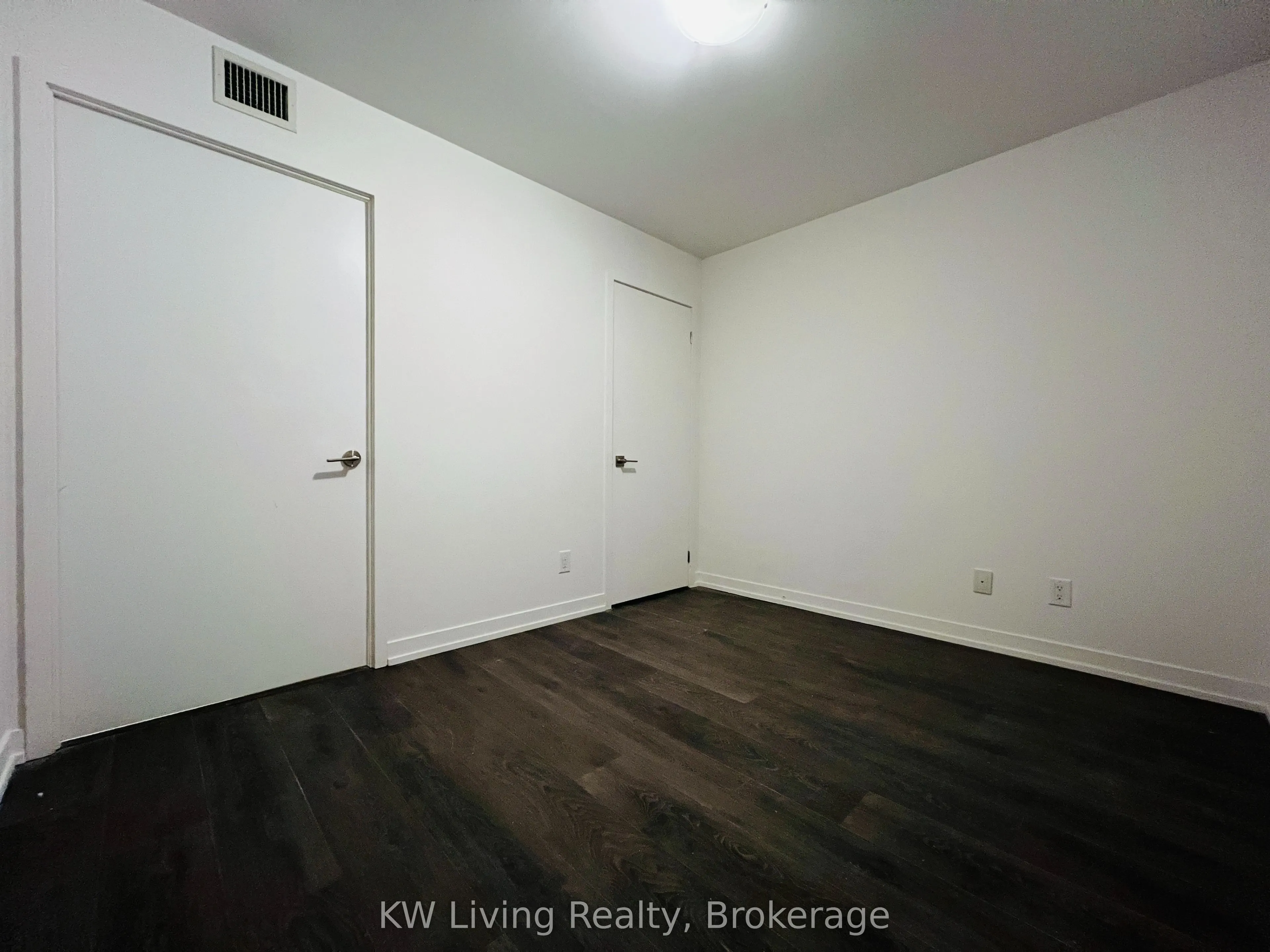 219 Dundas Street E, #1109