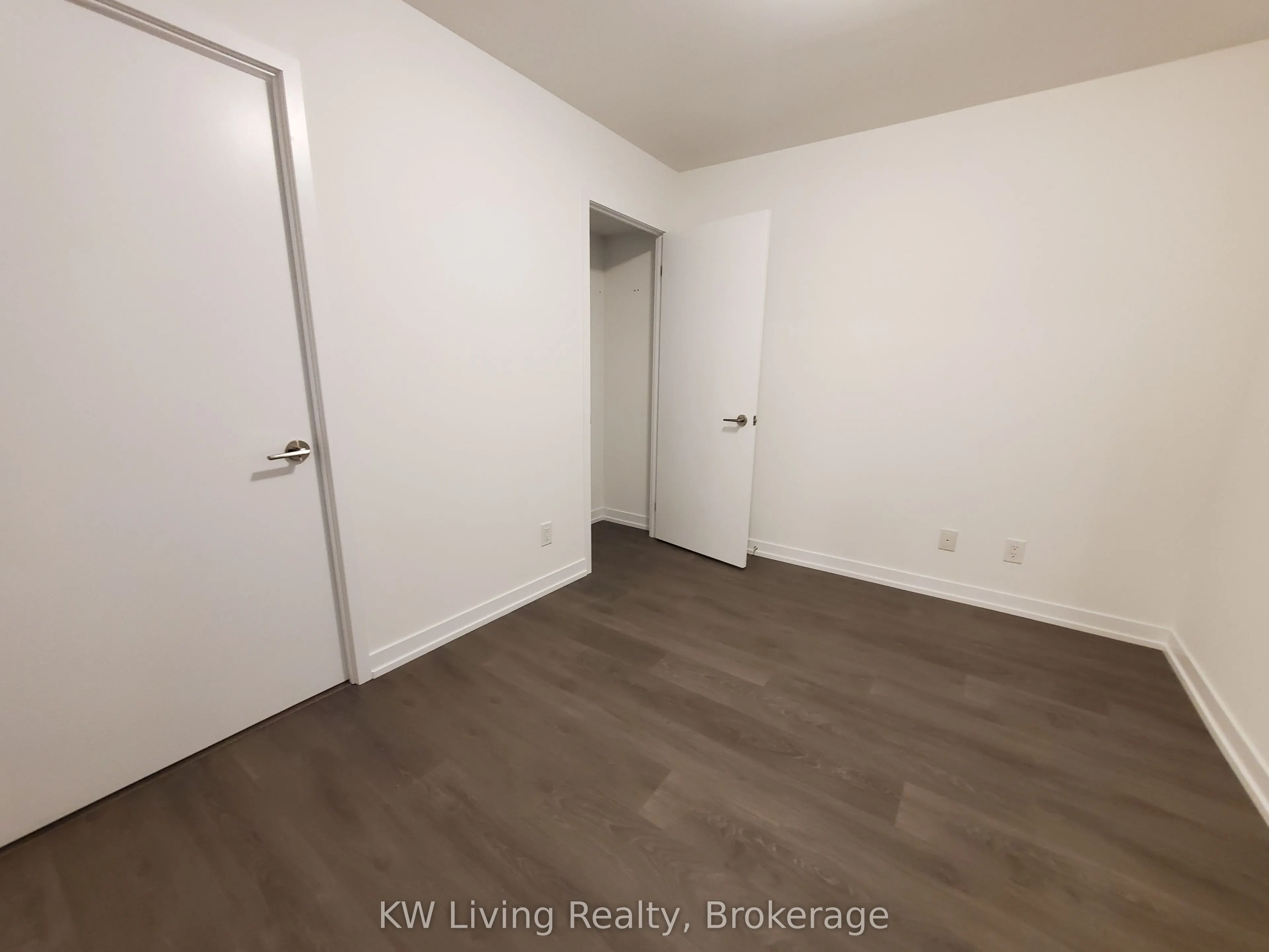 219 Dundas Street E, #1109