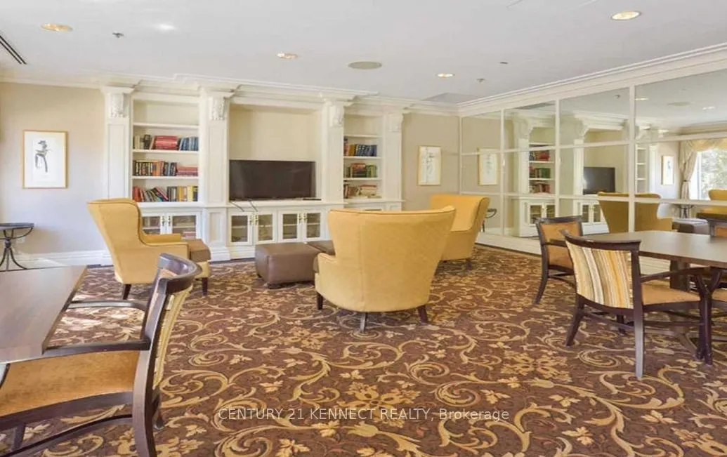 18 Sommerset Way N, #1209