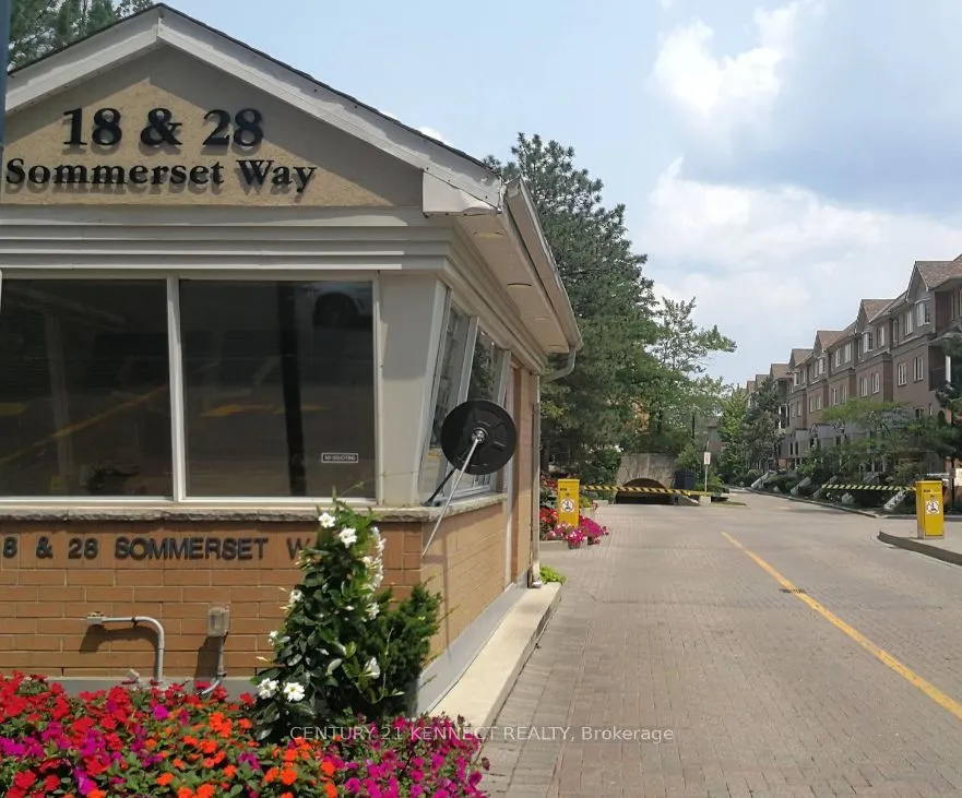 18 Sommerset Way N, #1209
