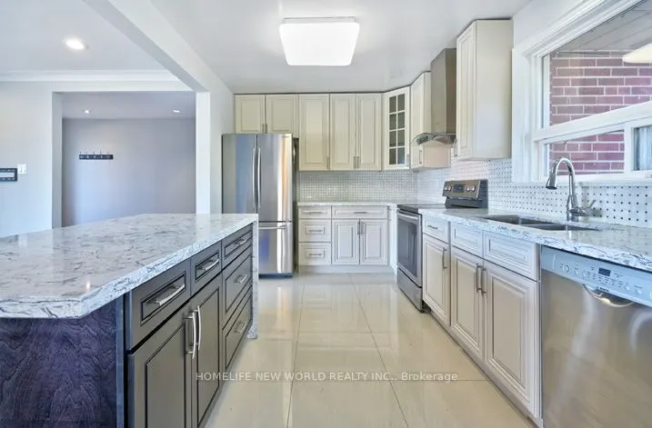 58 Maxwell Street, #Main