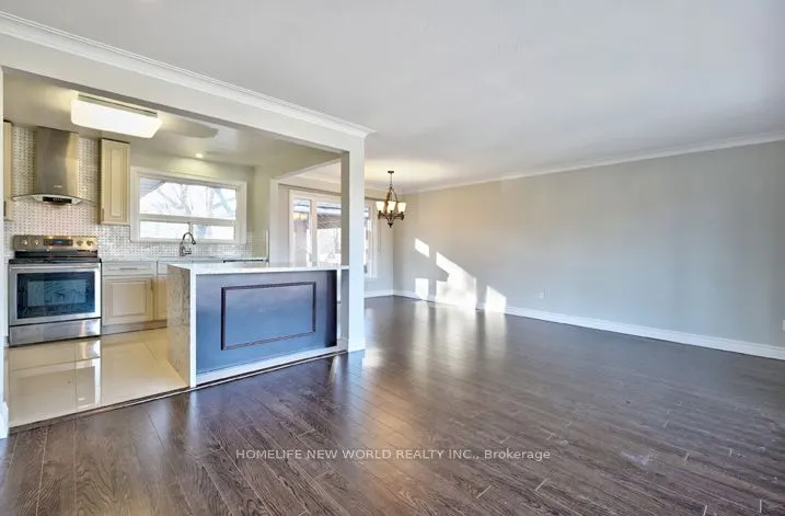 58 Maxwell Street, #Main