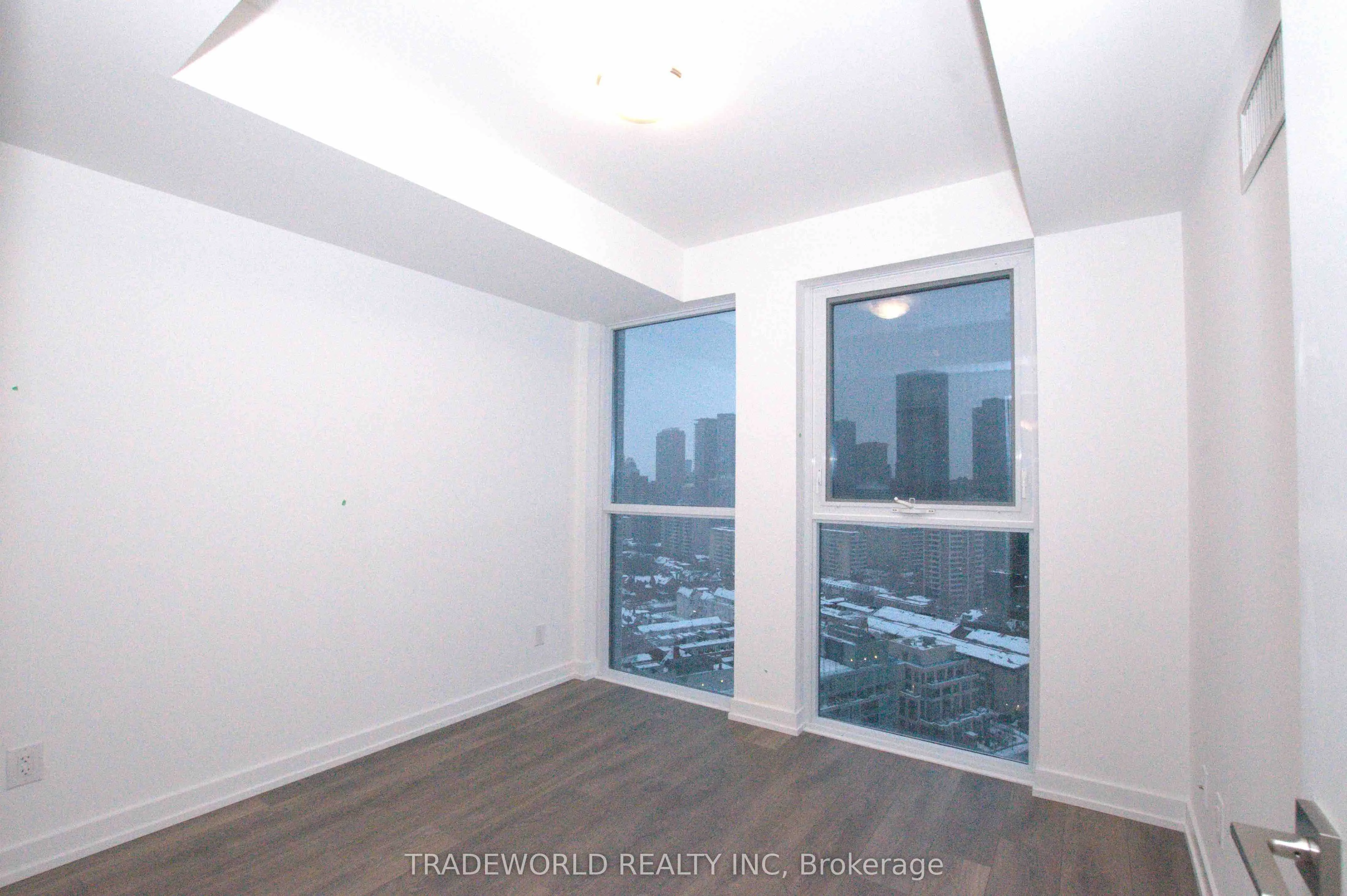 159 Wellesley Street E, #2202