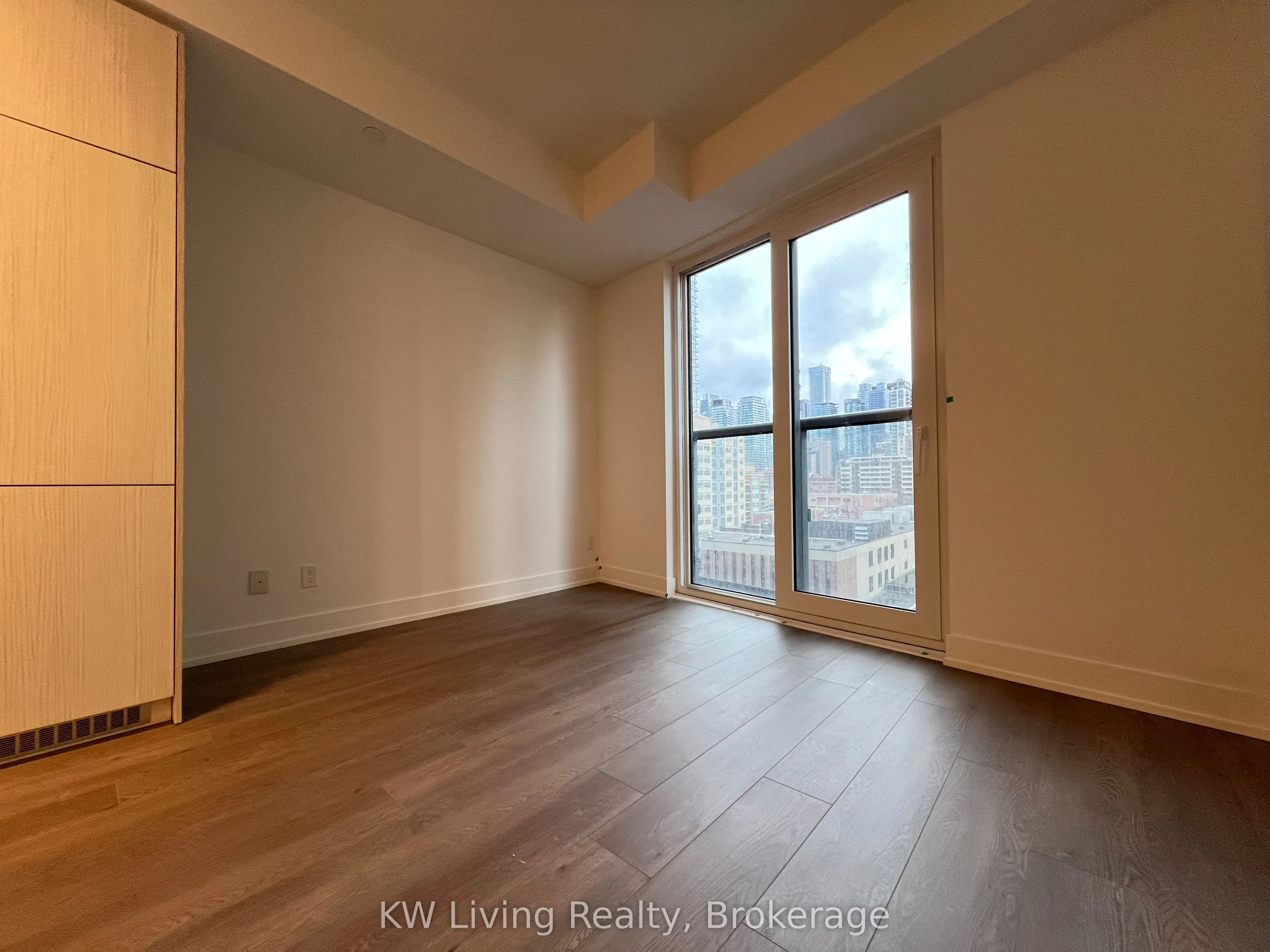 308 Jarvis Street, #809