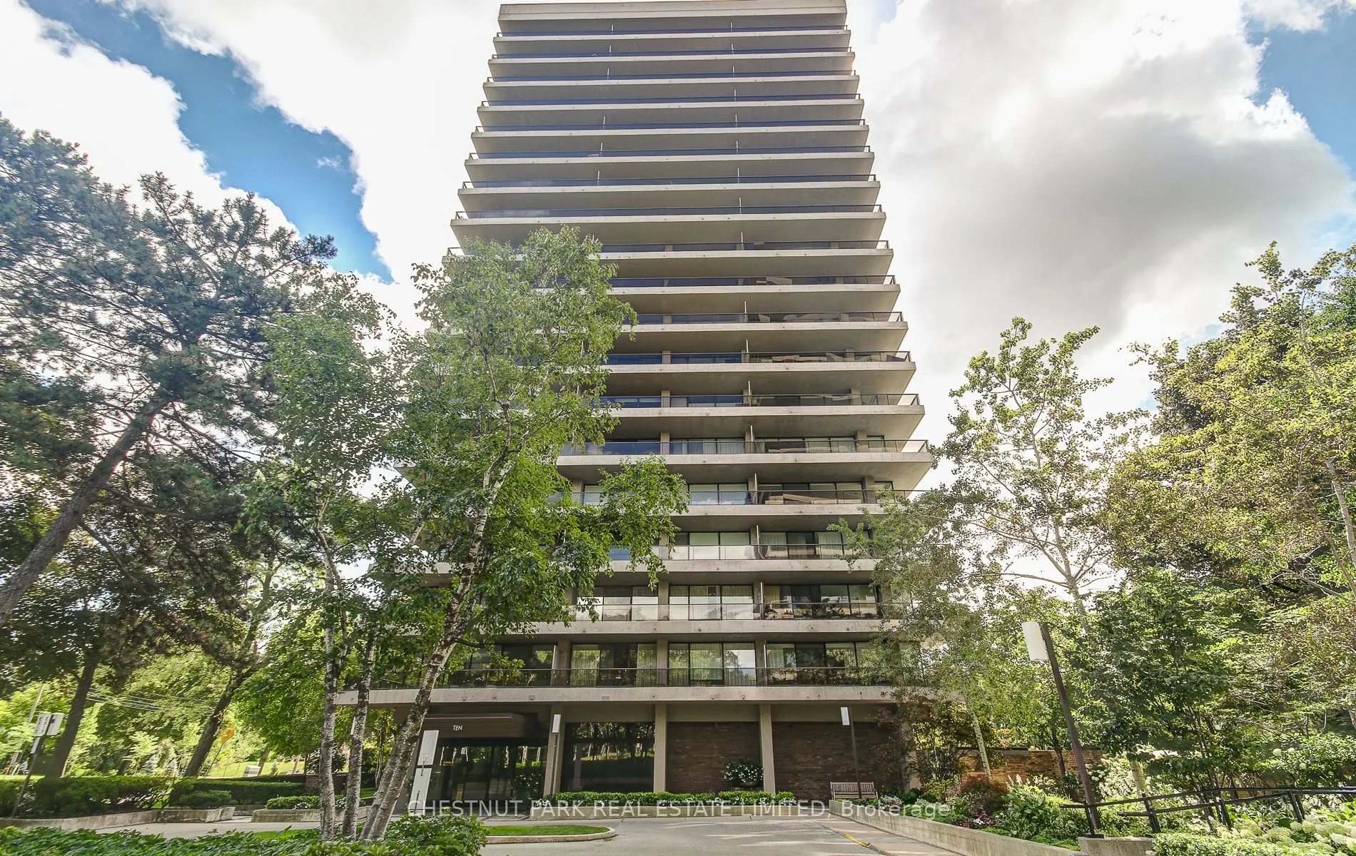 10 Avoca Avenue, #704/05