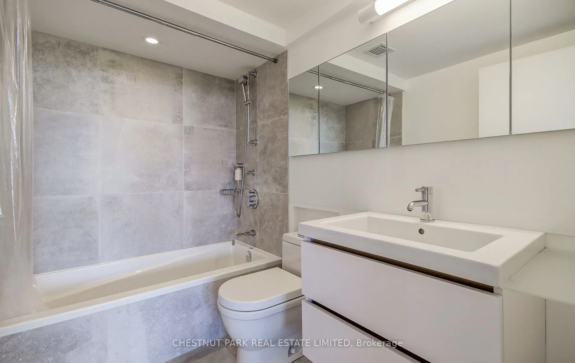 10 Avoca Avenue, #704/05