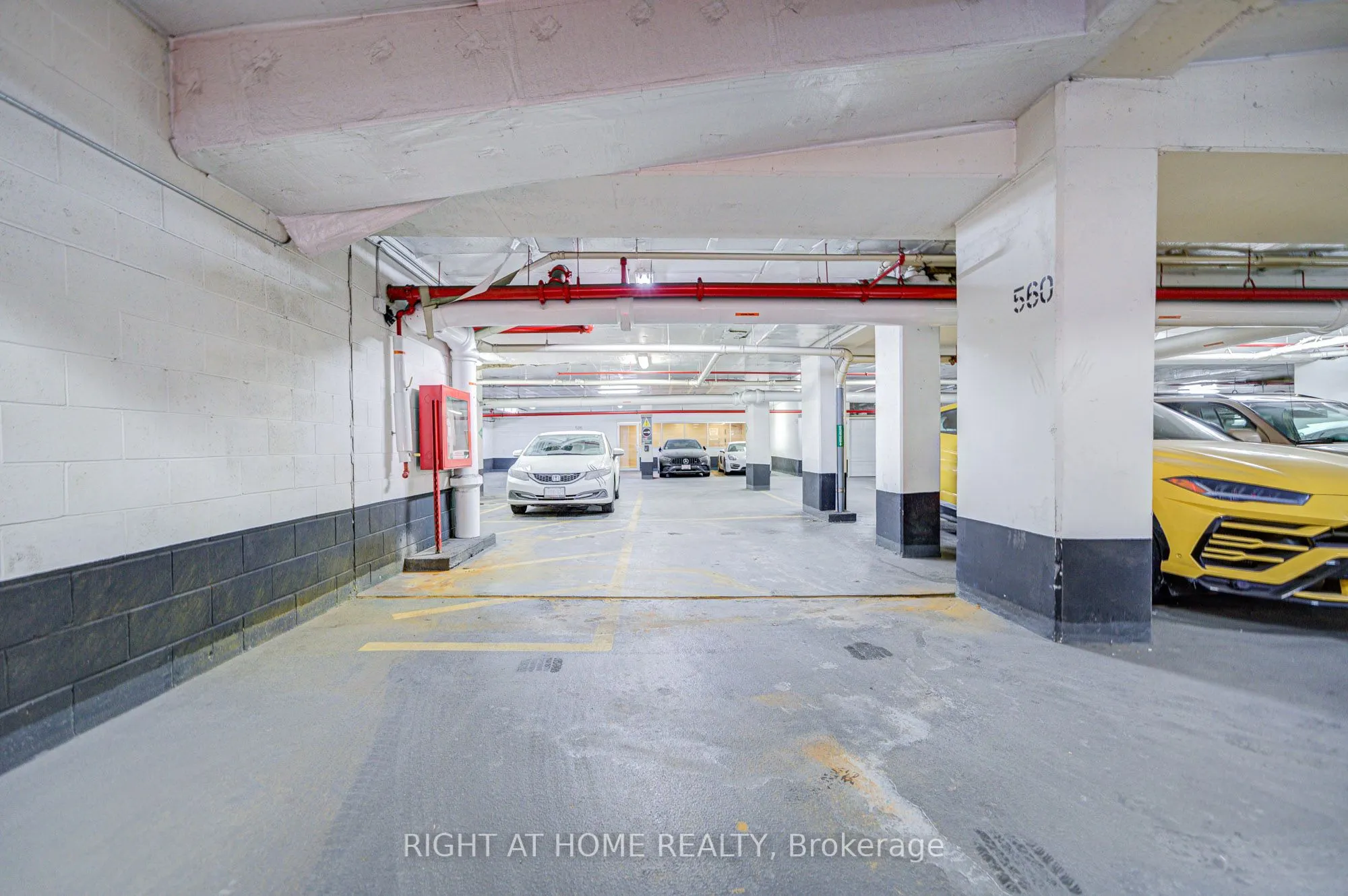 388 Yonge Street, #7405