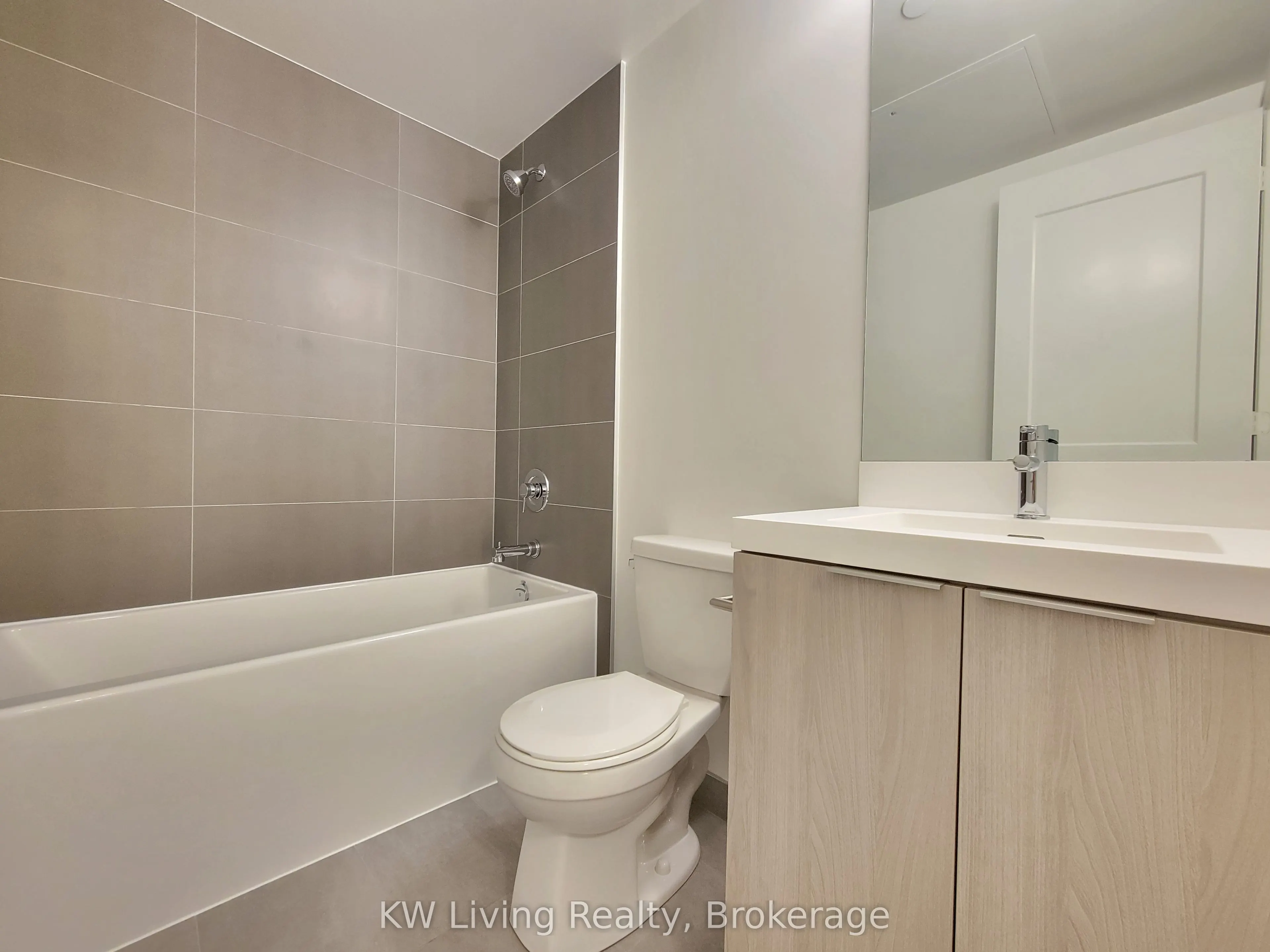 8 Widmer Street, #2803