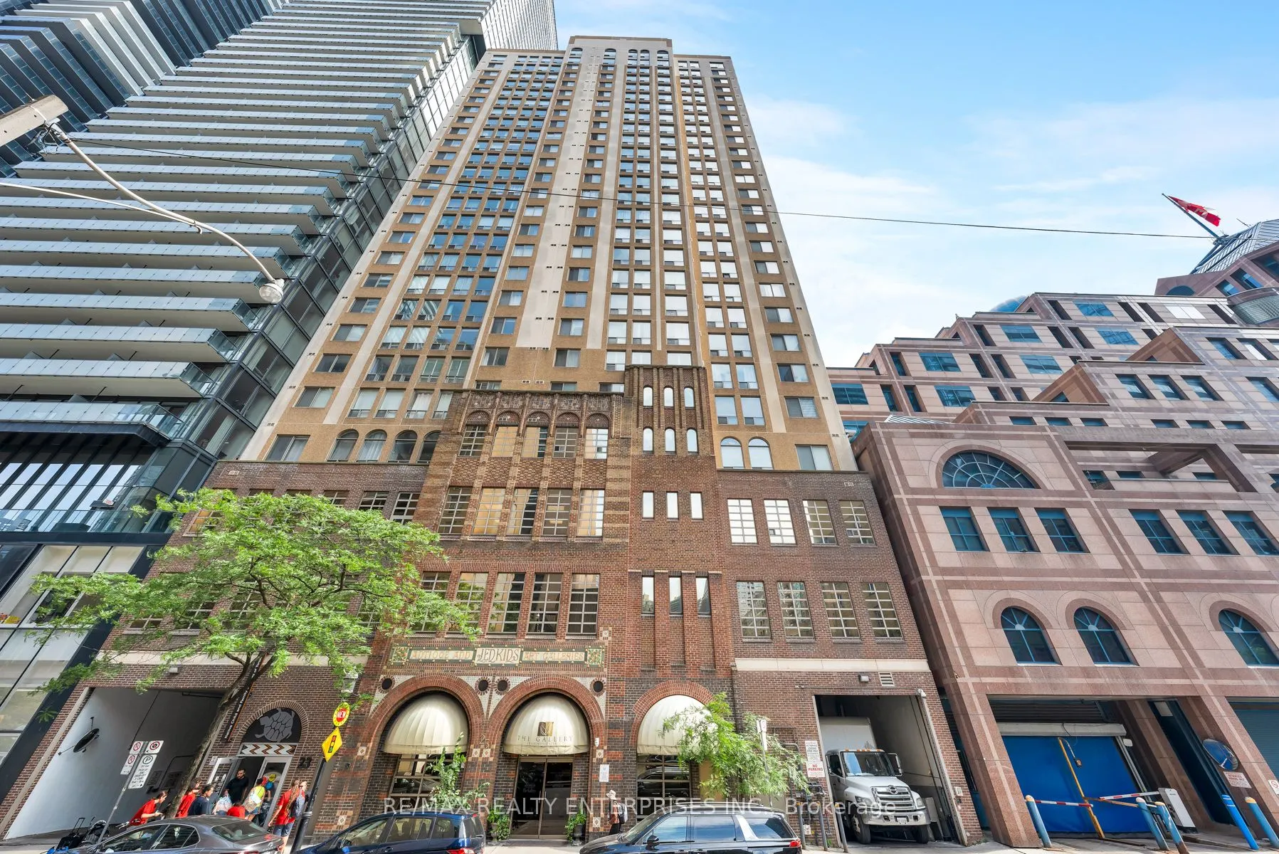 25 Grenville Street, #610