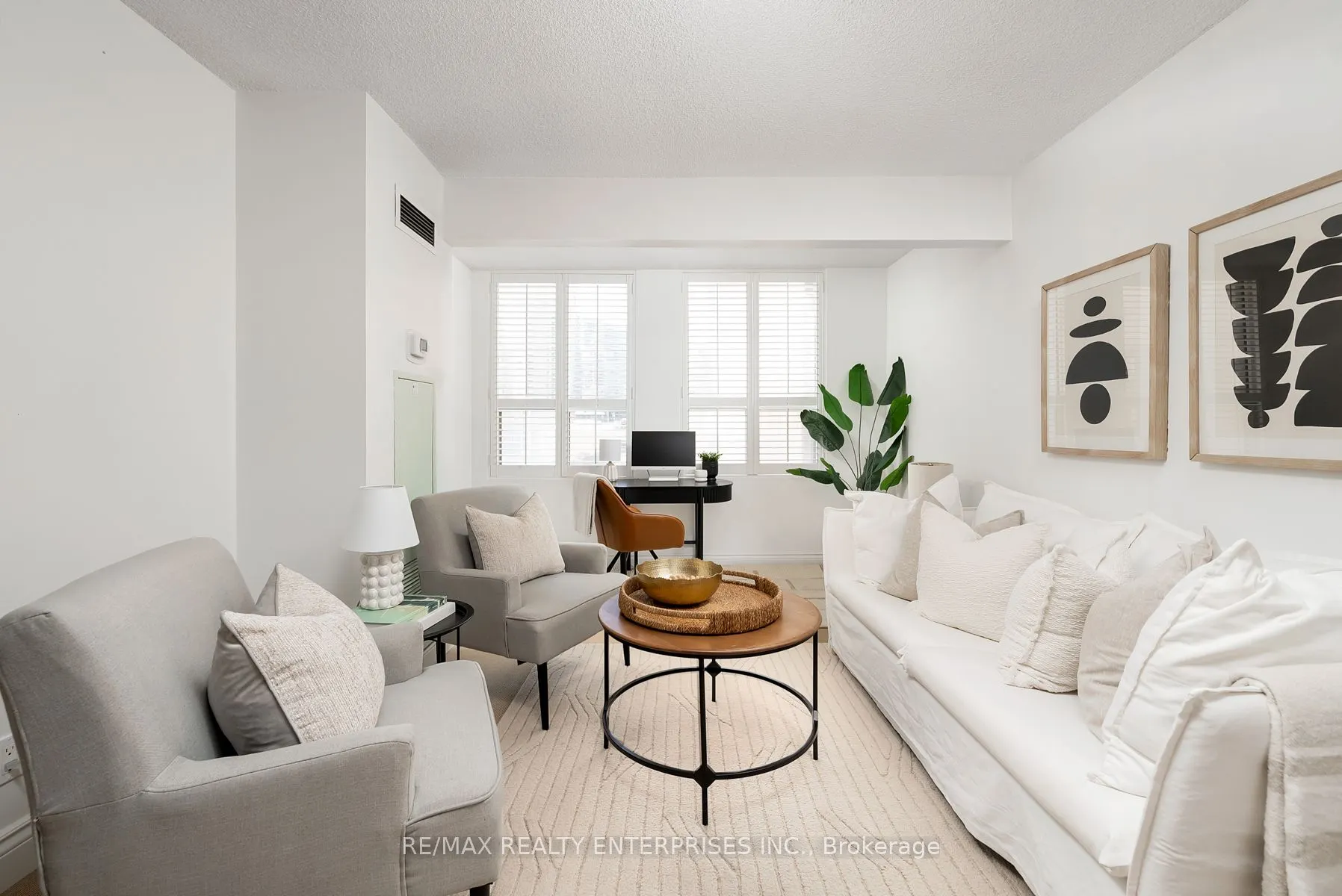 25 Grenville Street, #610