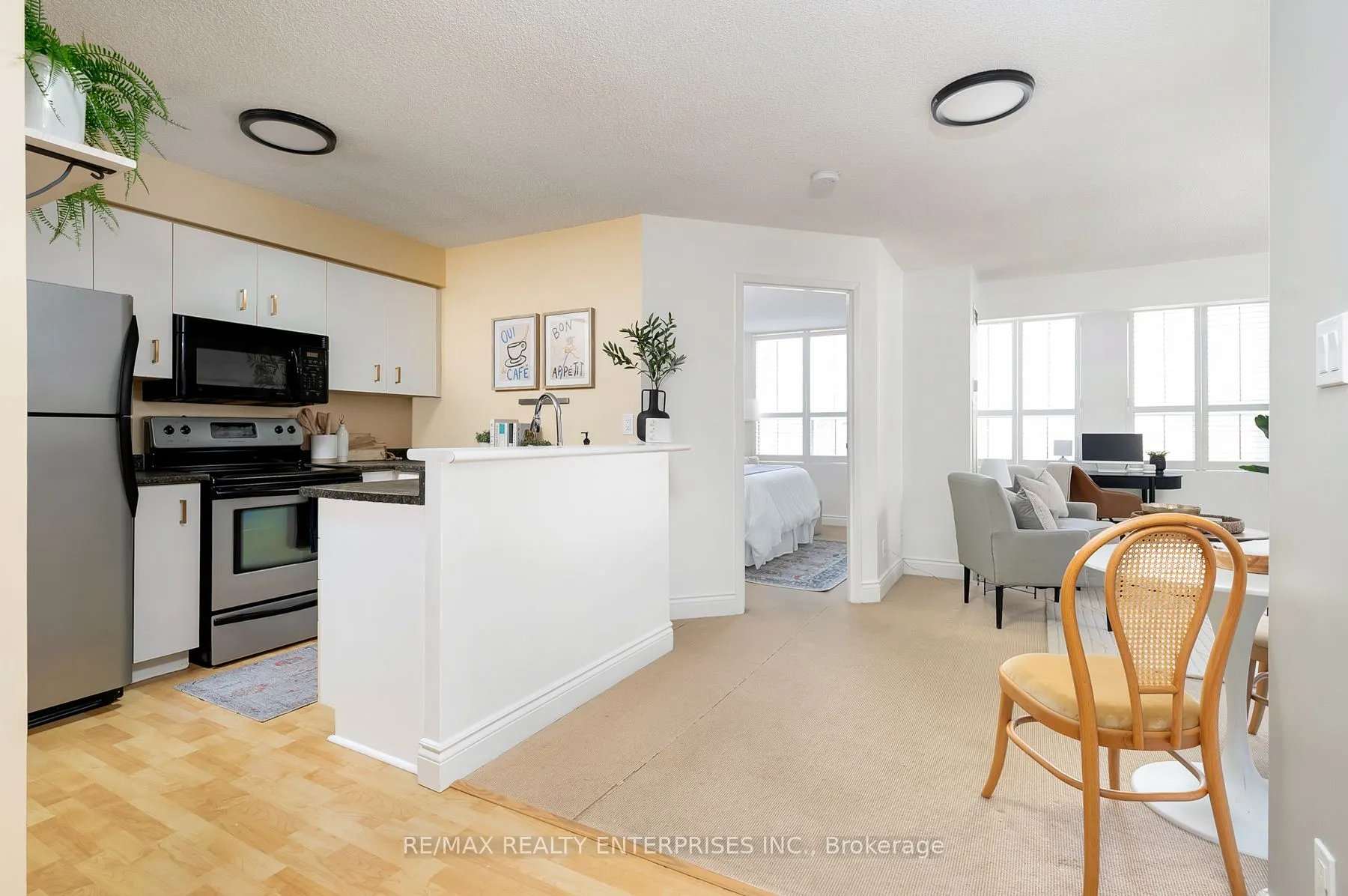 25 Grenville Street, #610