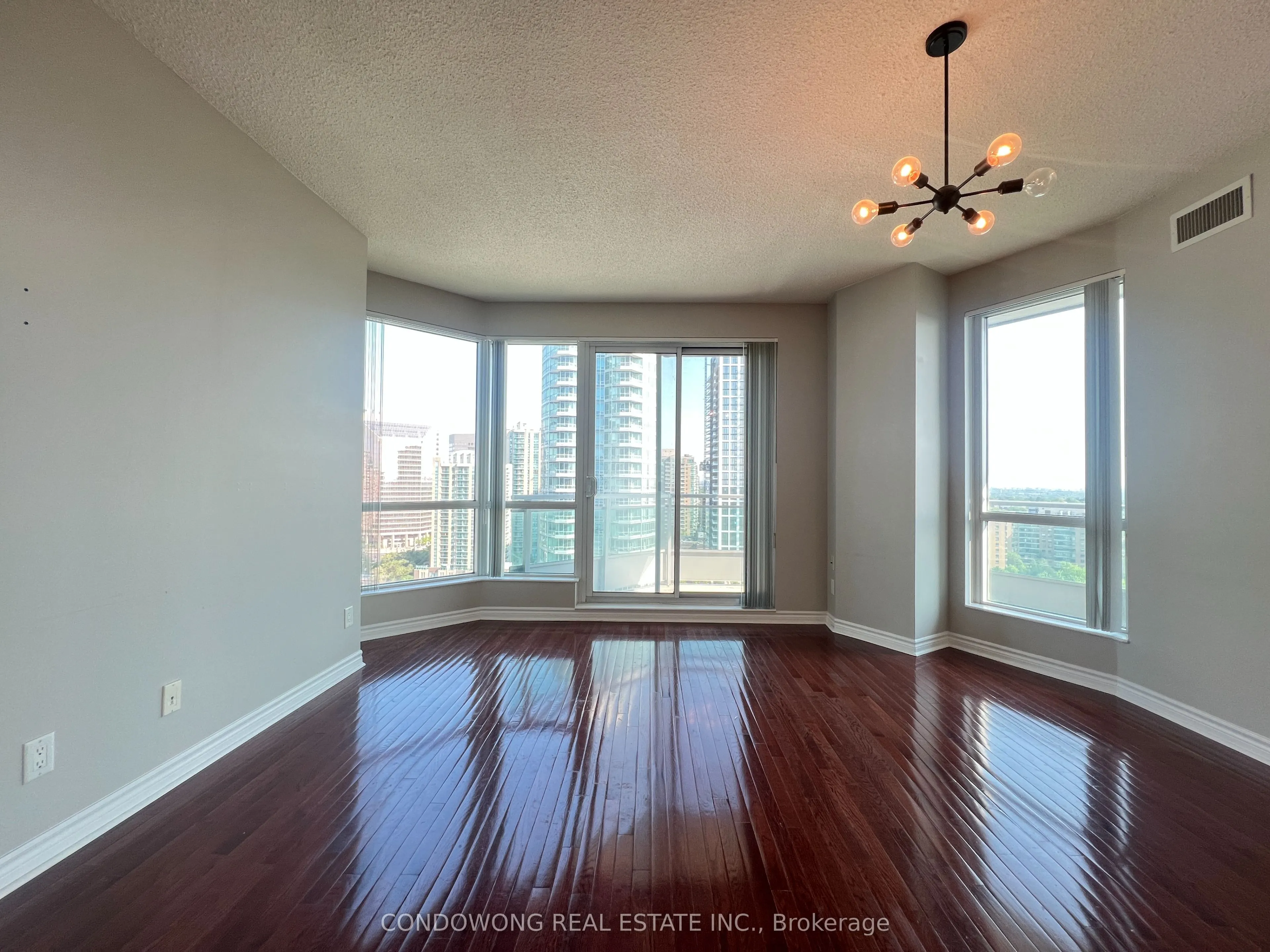 60 Byng Avenue, #1705