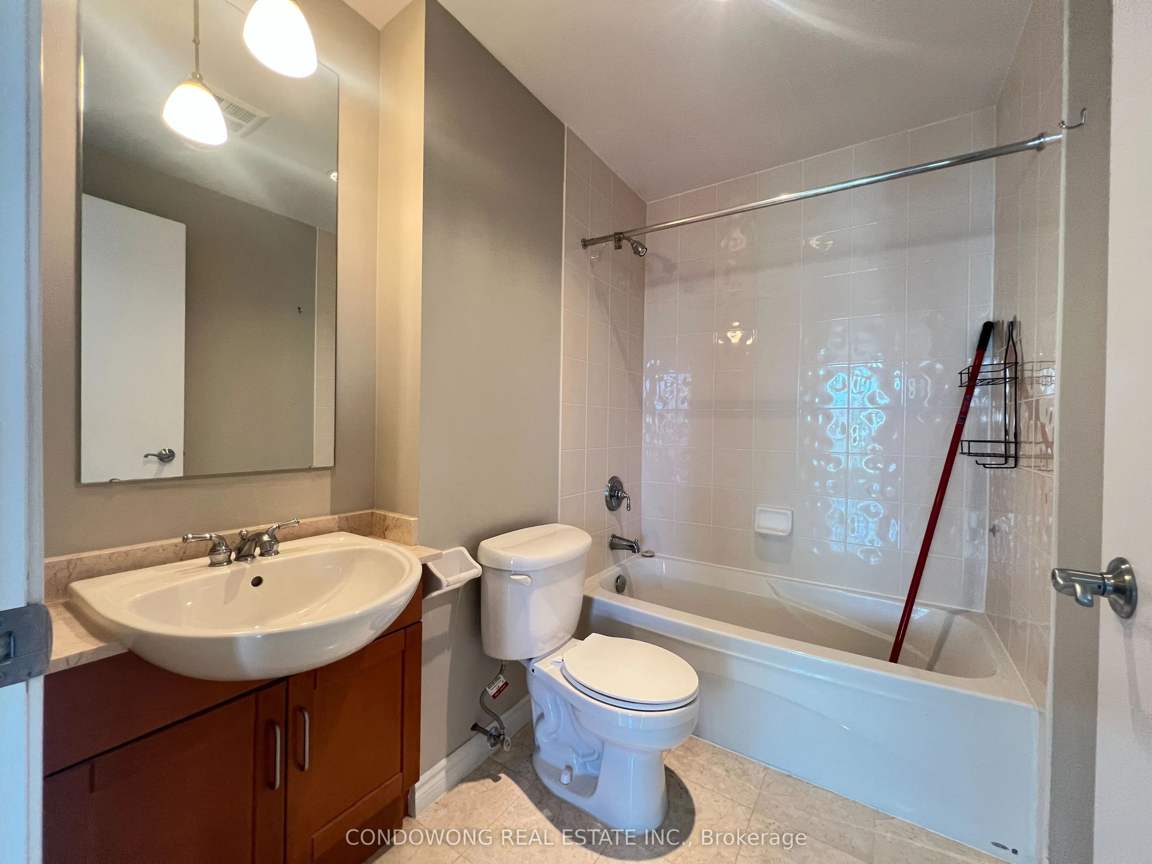 60 Byng Avenue, #1705