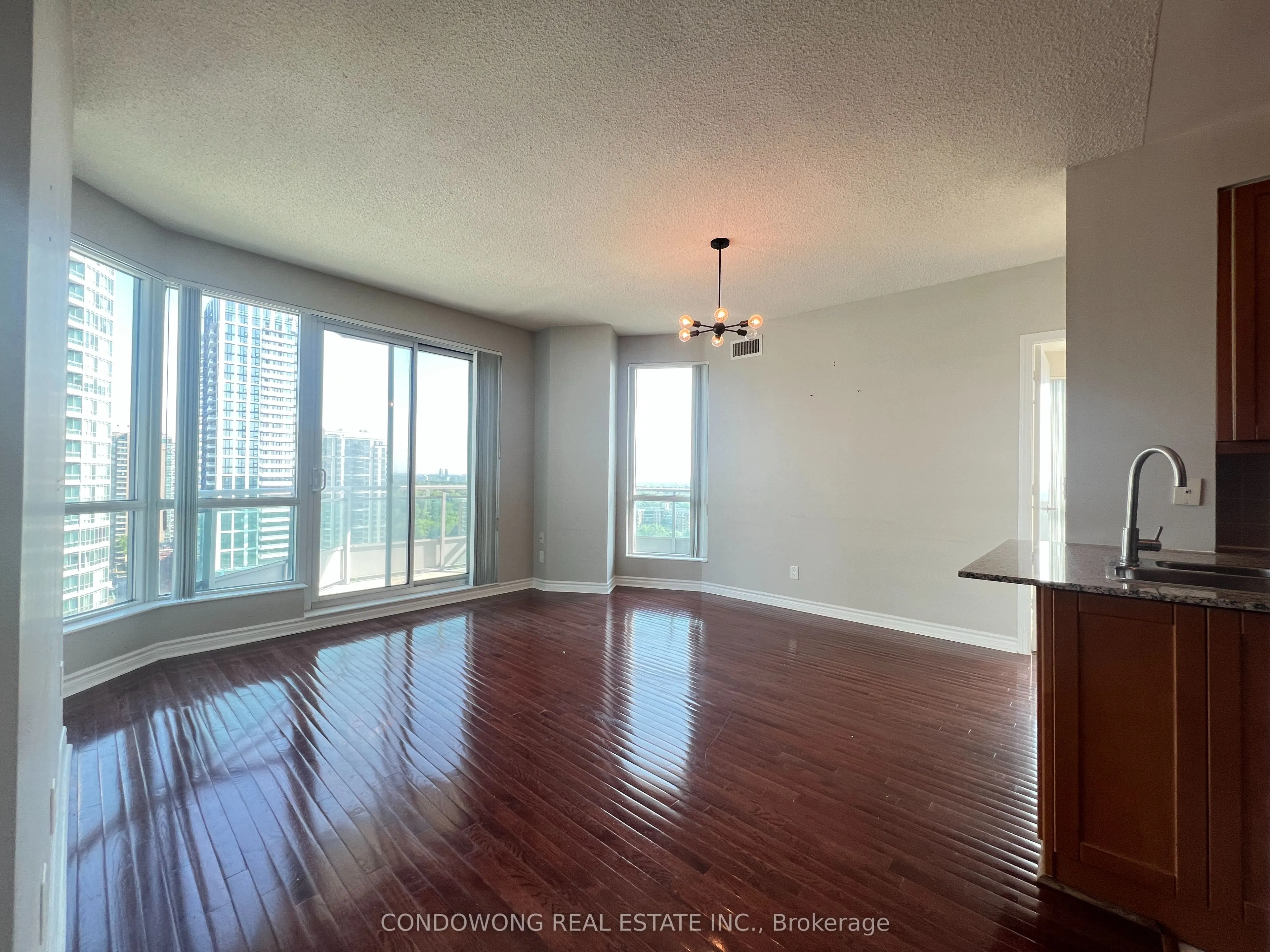 60 Byng Avenue, #1705