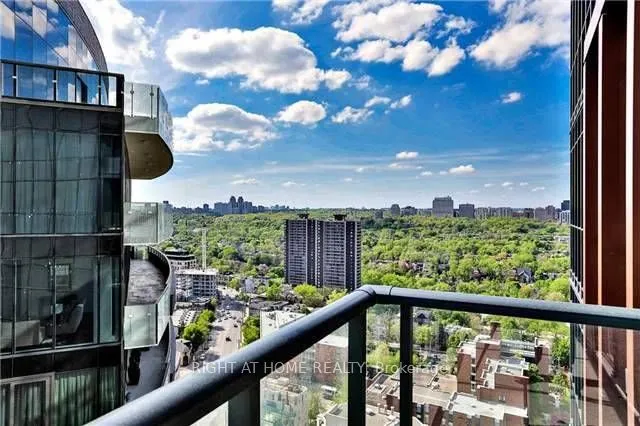 32 Davenport Road, #701